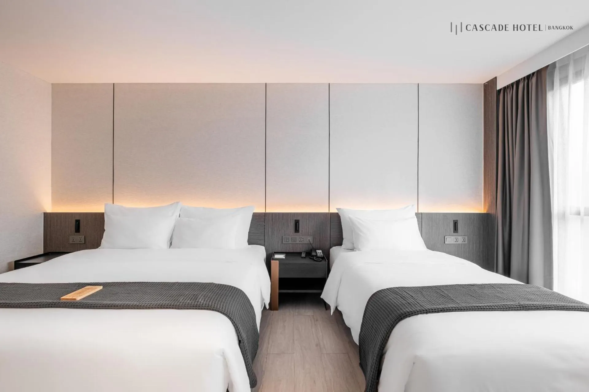 Family, Bed in Cascade Hotel Bangkok