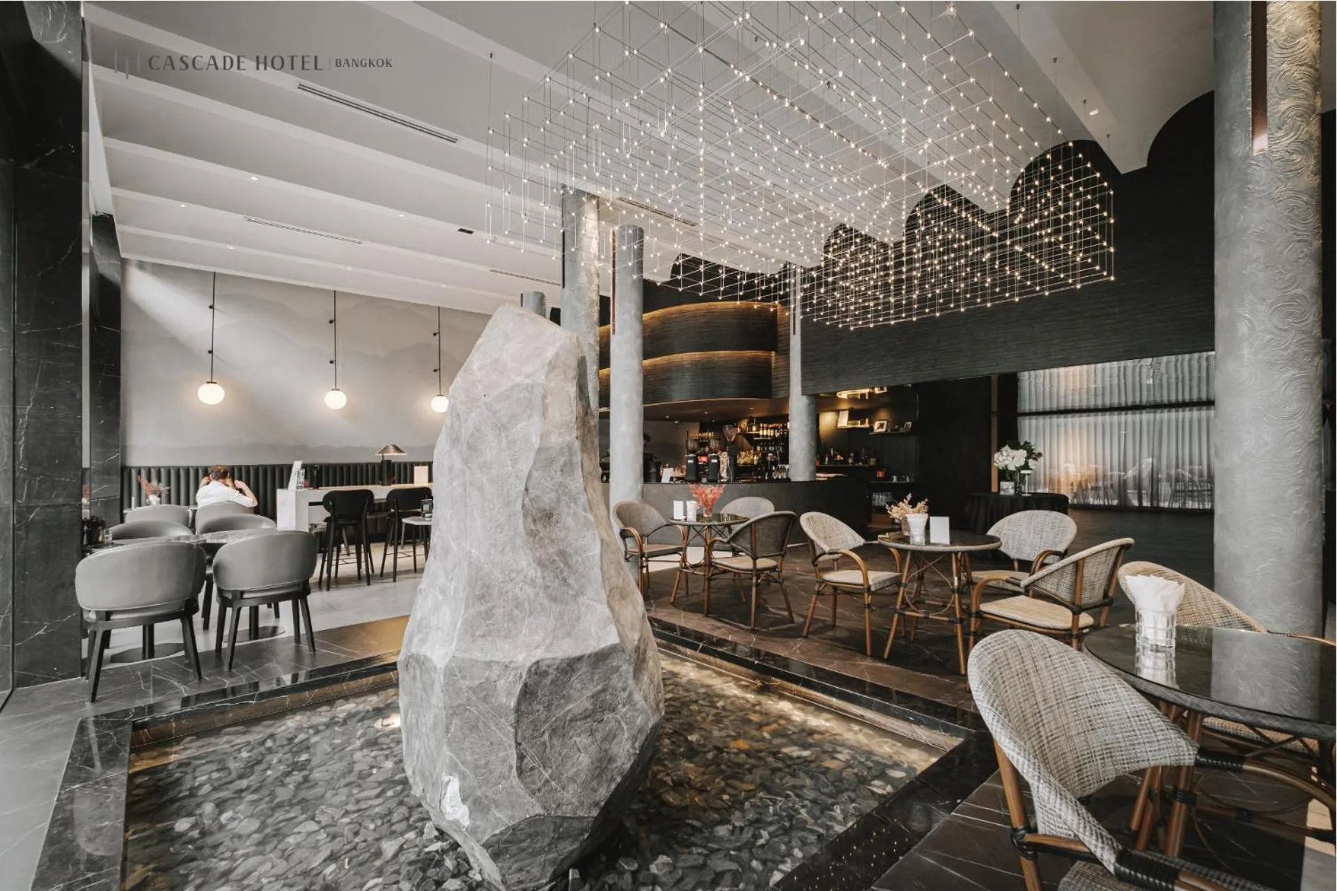 Lobby or reception in Cascade Hotel Bangkok