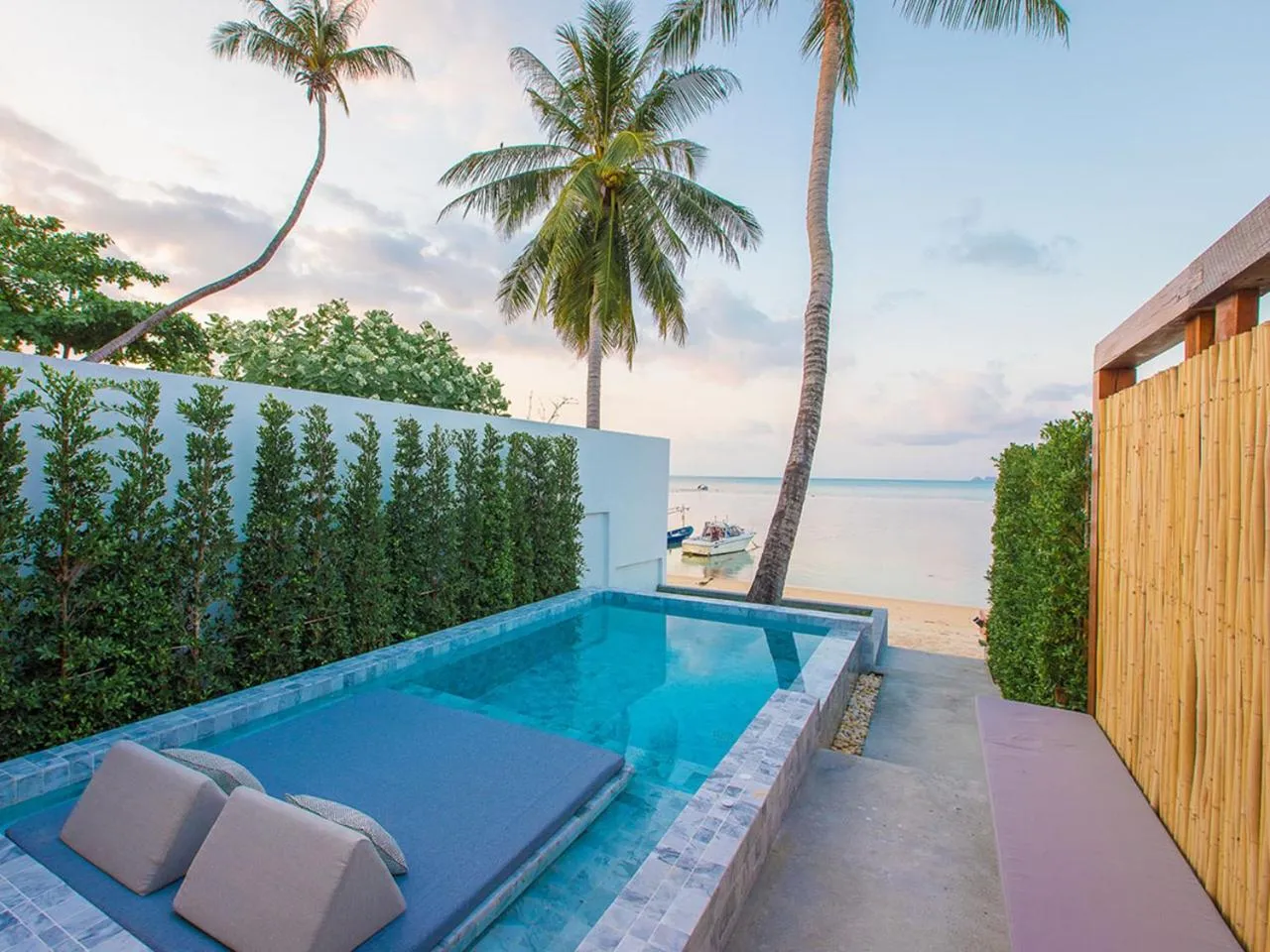 Balcony/Terrace in White Whale Beachfront Pool Villa
