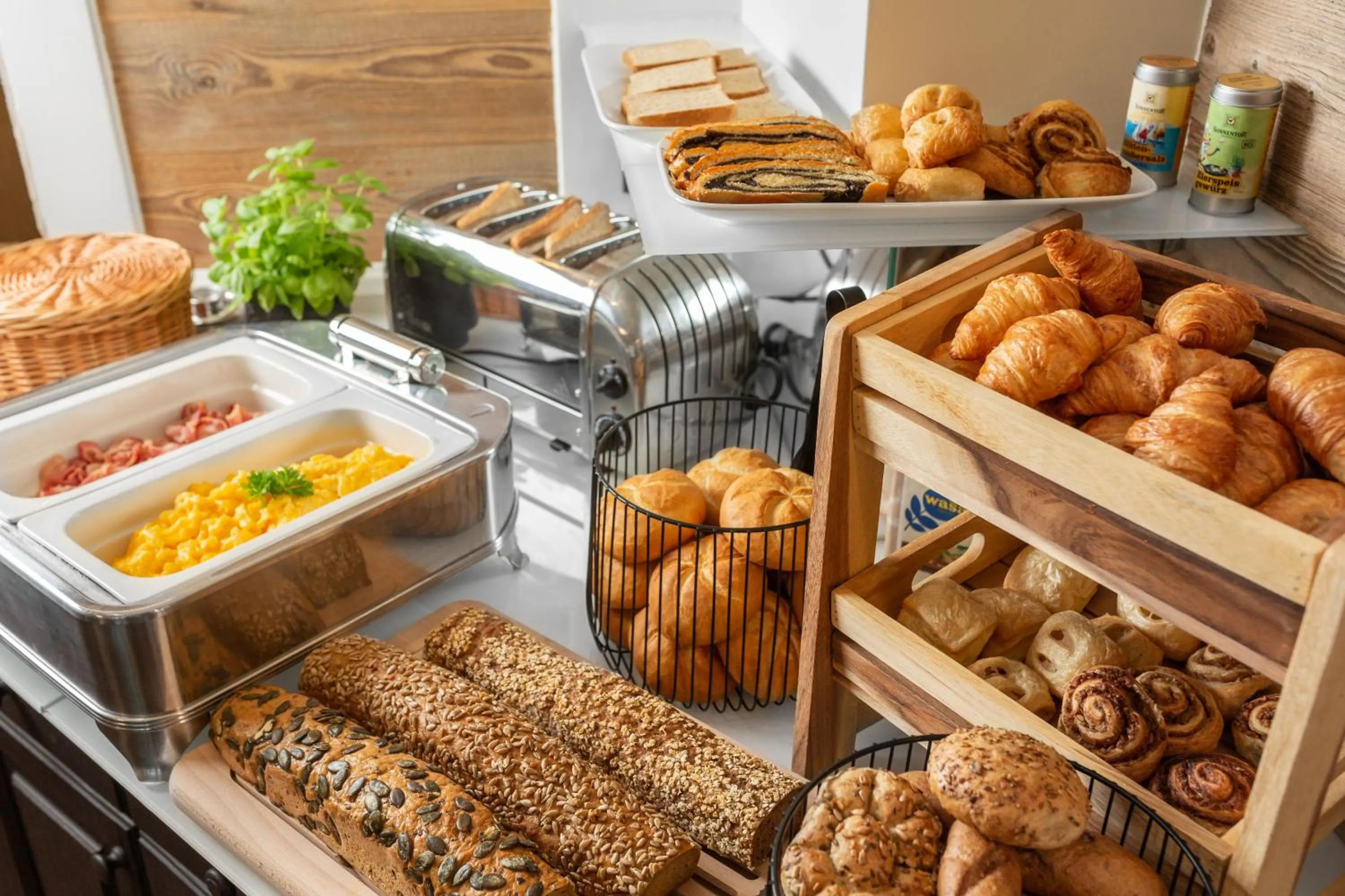 Food and drinks in Boutique Hotel ANYBODY