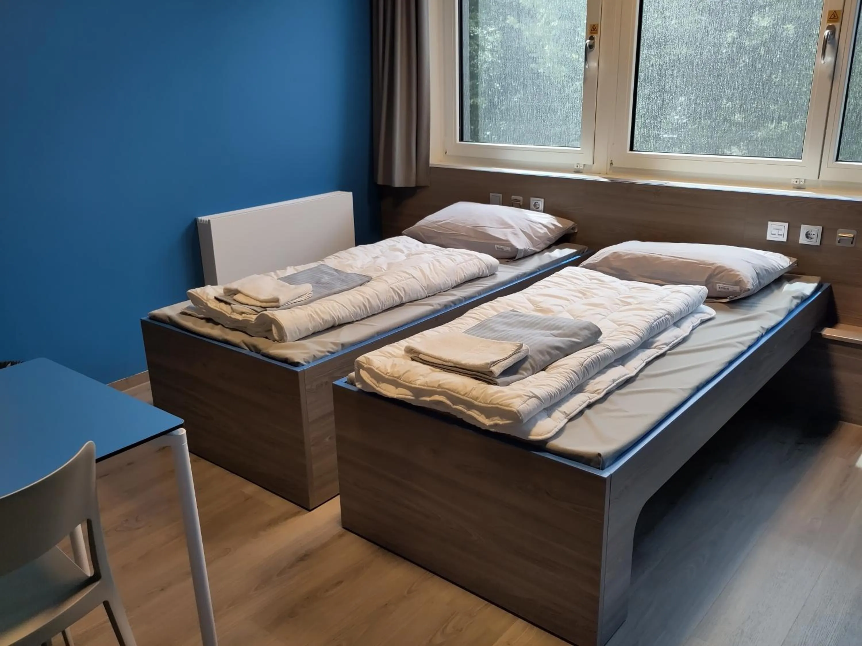 Photo of the whole room, Bed in Jugendherberge München City