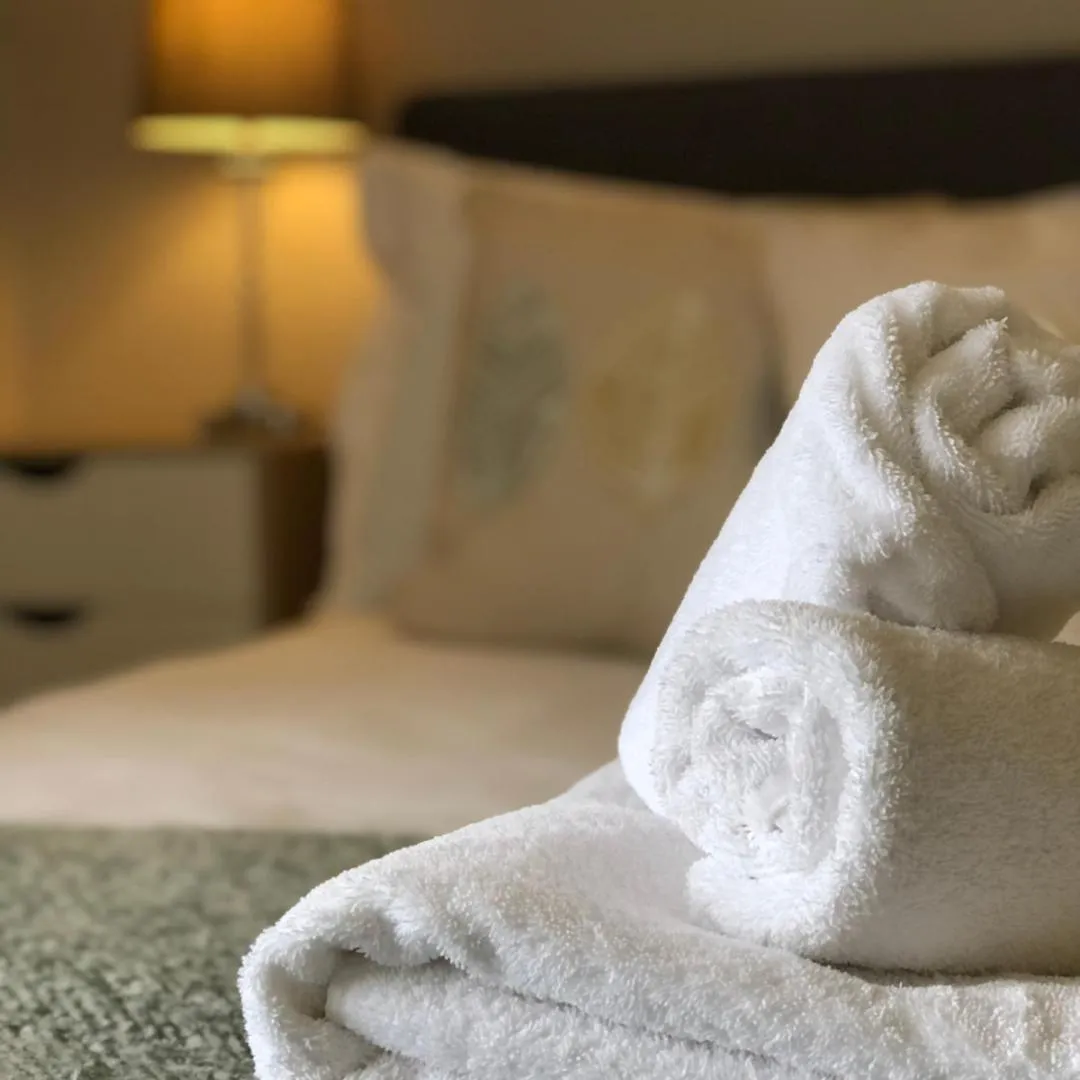 Bedroom, Bed in Magnolia Cottage-Exclusive Cotswold Package