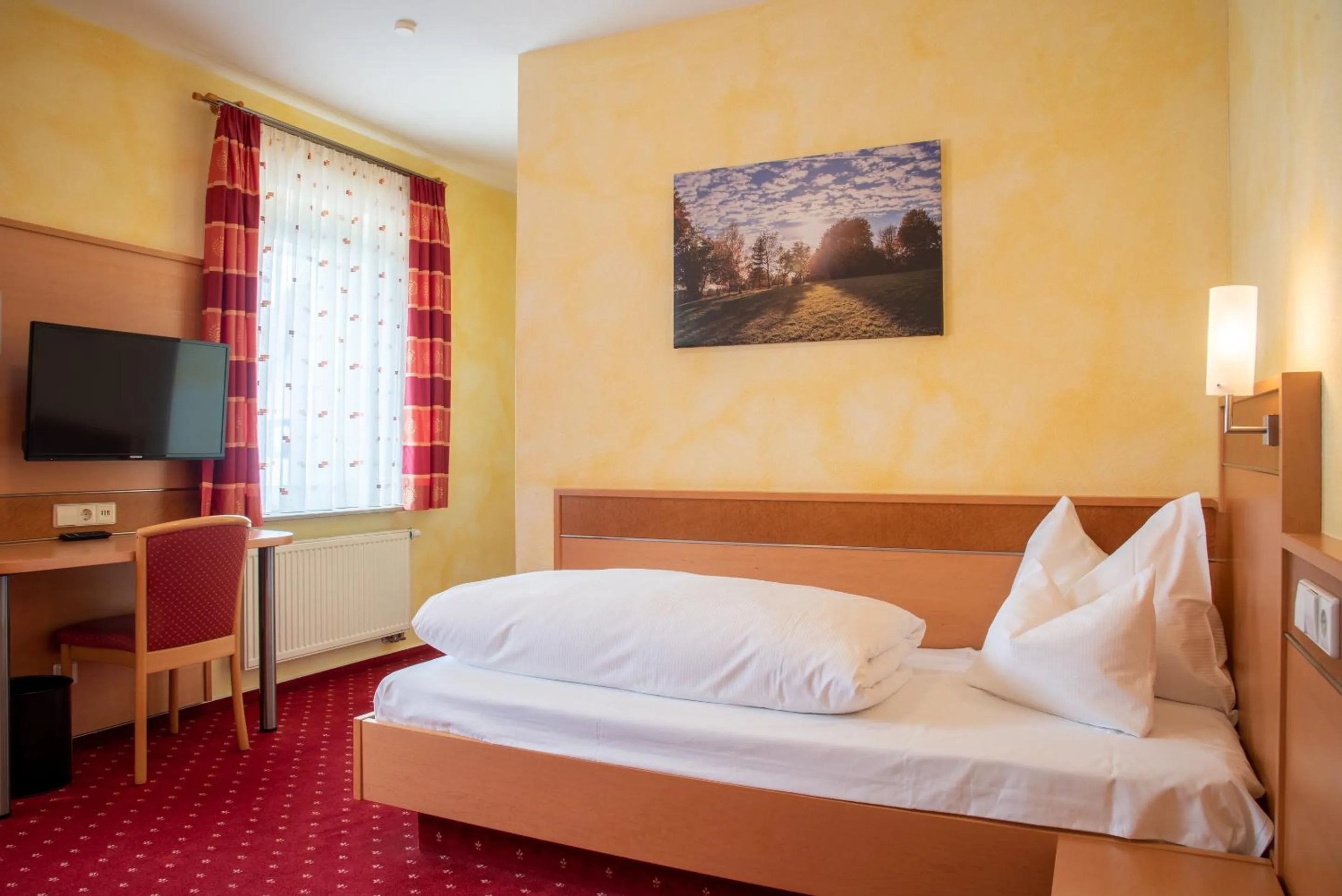 Bed in Hotel & Restaurant Post