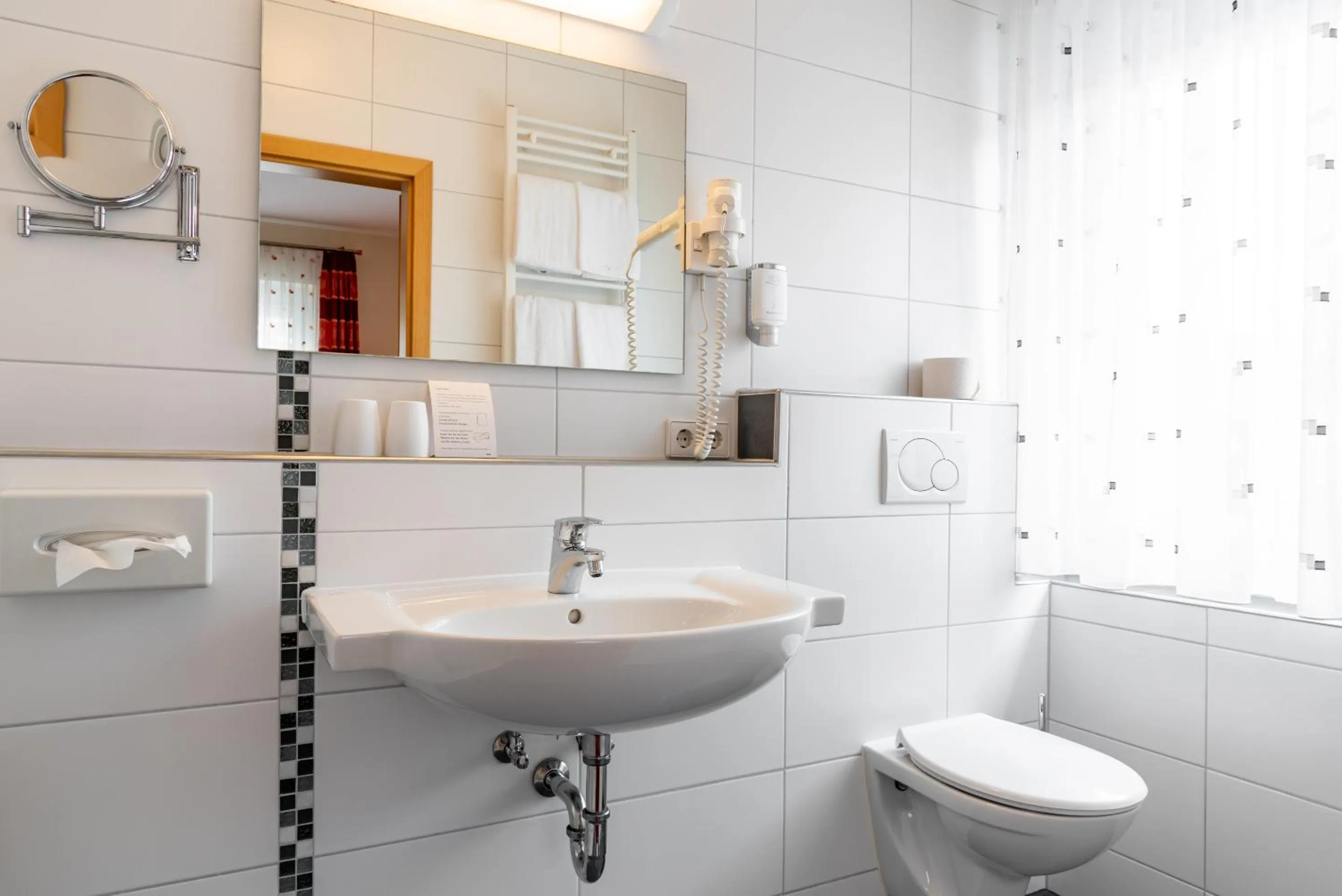 Bathroom in Hotel & Restaurant Post