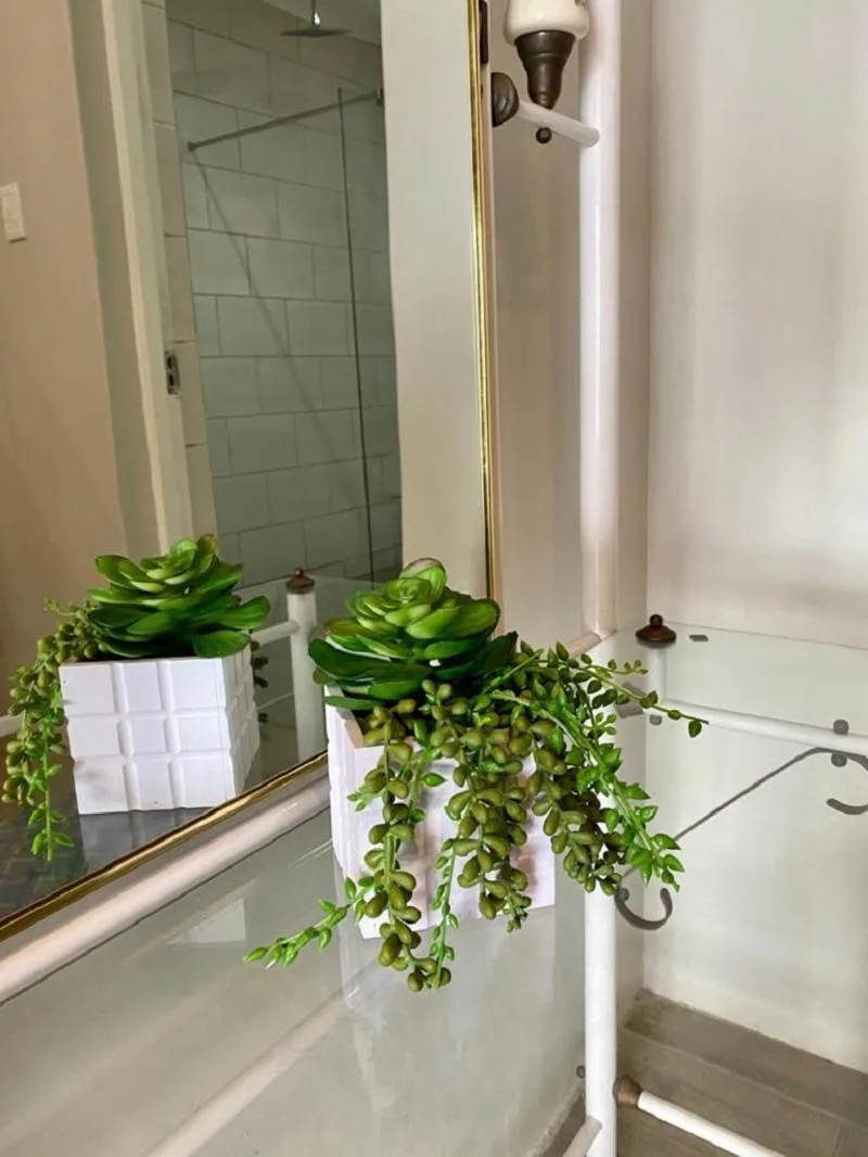 Decorative detail in Ollivanders Estate