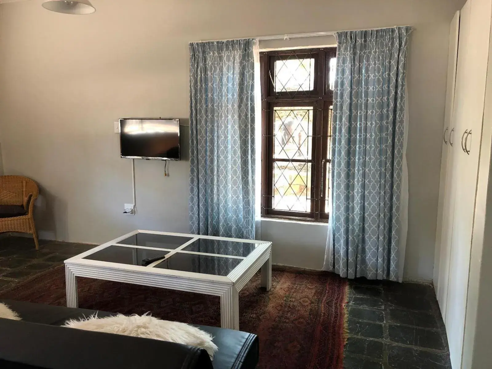 One-Bedroom Chalet - single occupancy in Ollivanders Estate One-Bedroom Chalet - single occupancy in Ollivanders Estate