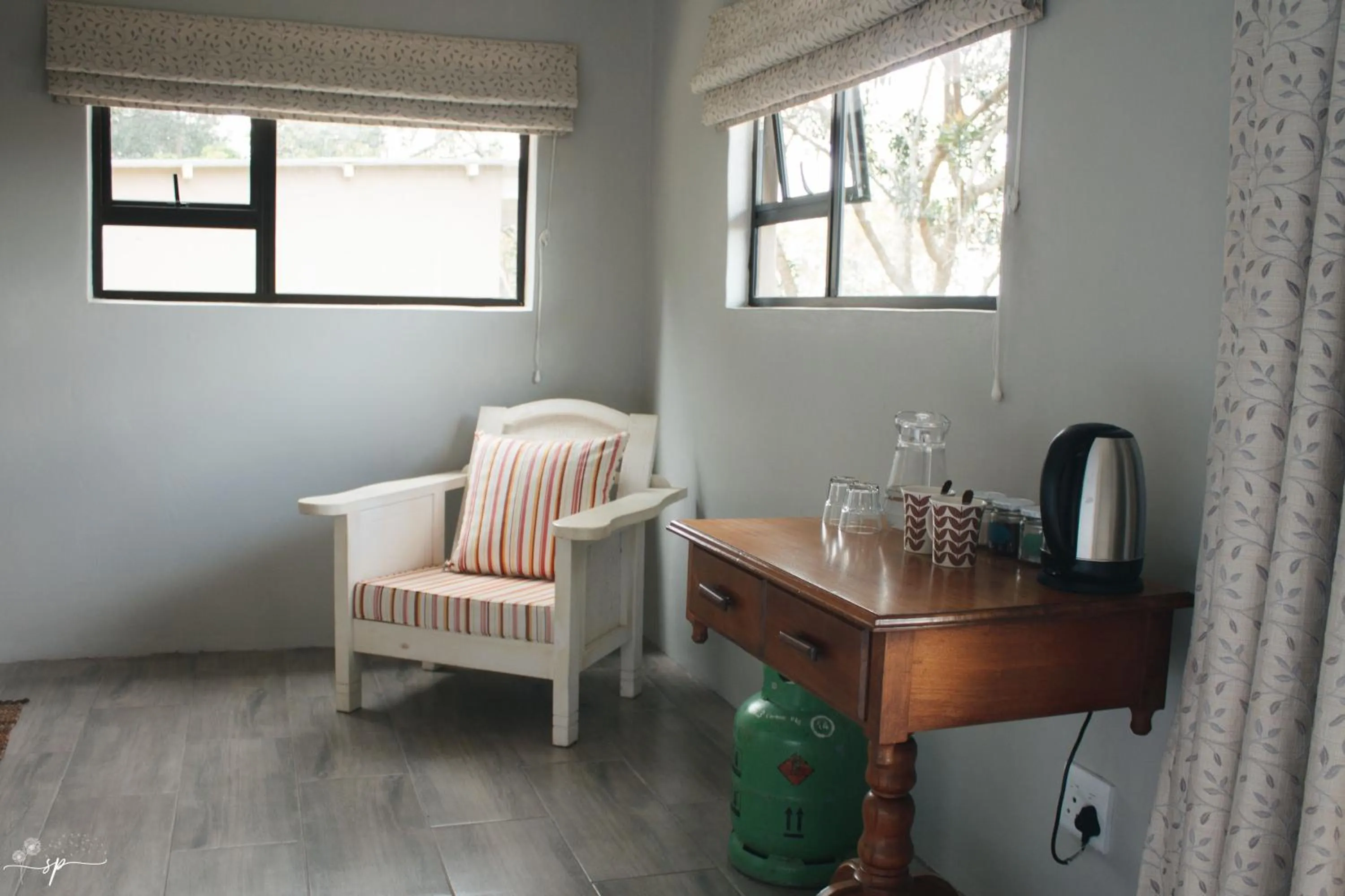 Coffee/tea facilities in Ollivanders Estate