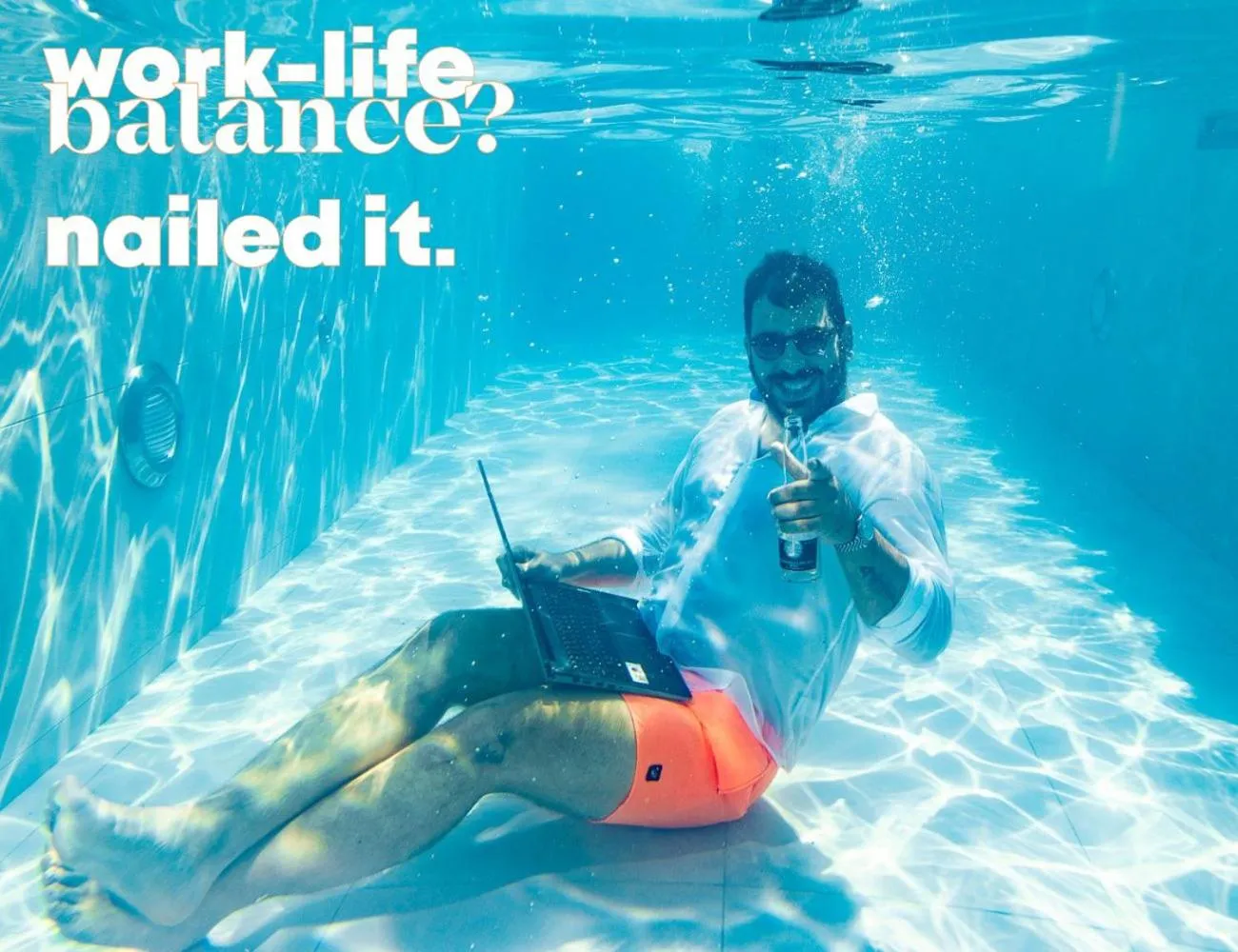 Pool view in Hotel Kitchen59