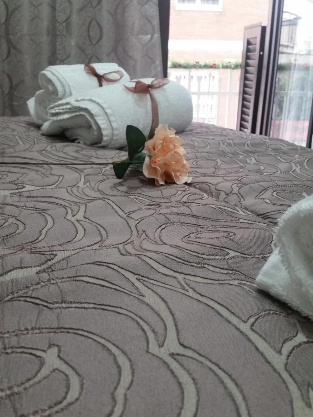 Bedroom, Bed in Royal Dreams