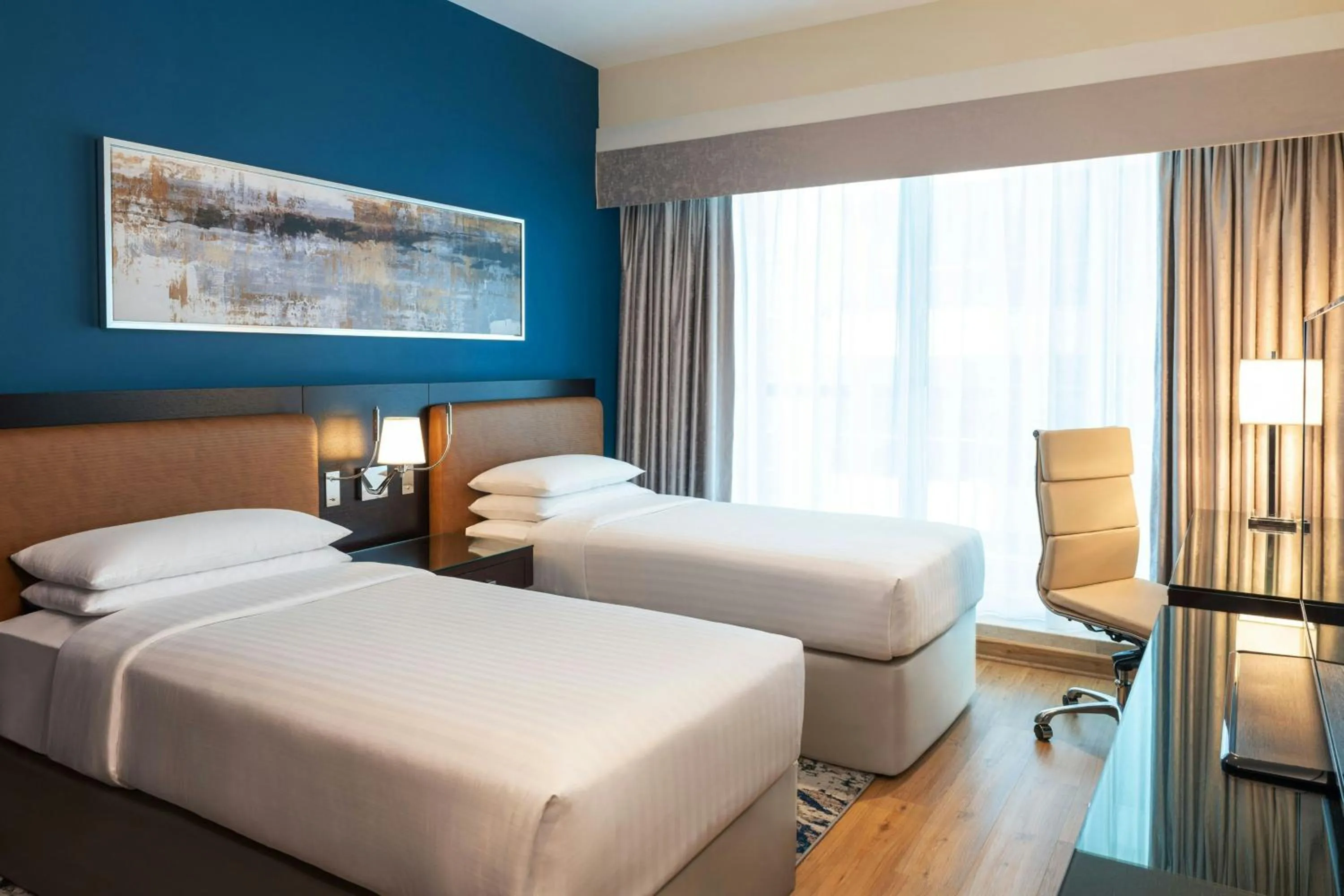 Bedroom, Bed in Four Points by Sheraton Sheikh Zayed Road