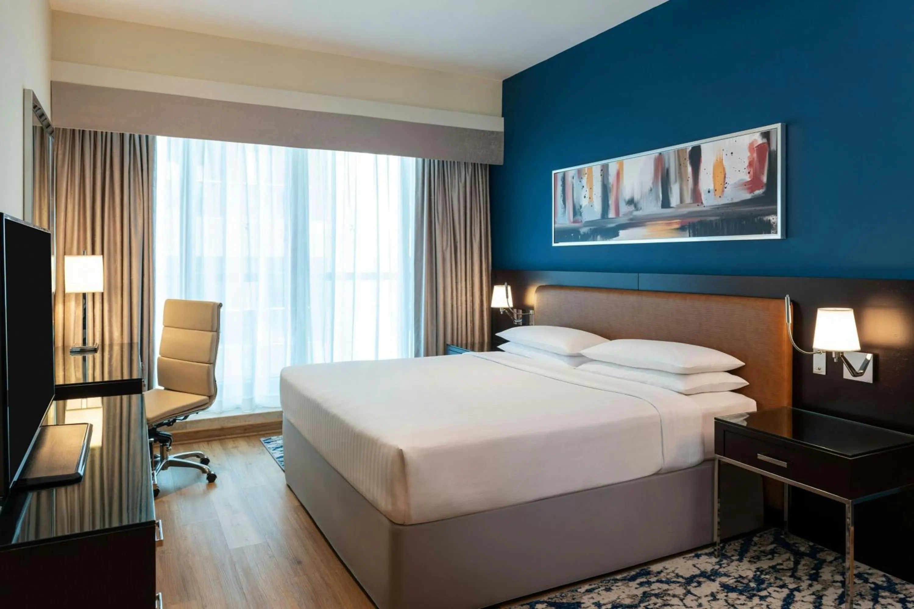 Bedroom, Bed in Four Points by Sheraton Sheikh Zayed Road