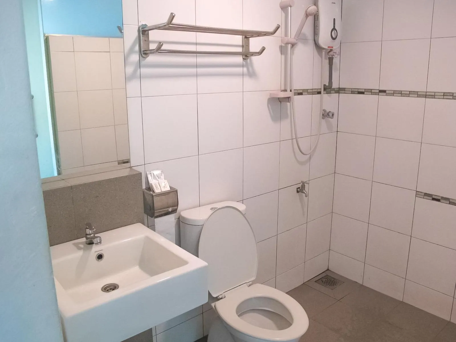 Toilet in Orchard Inn Puchong