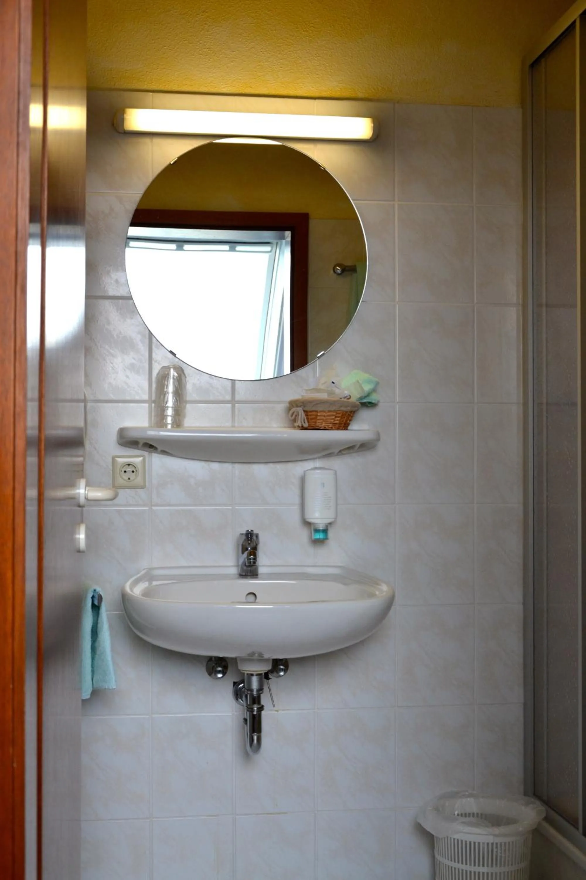 Bathroom in Altes Rathaus am Elz Garten