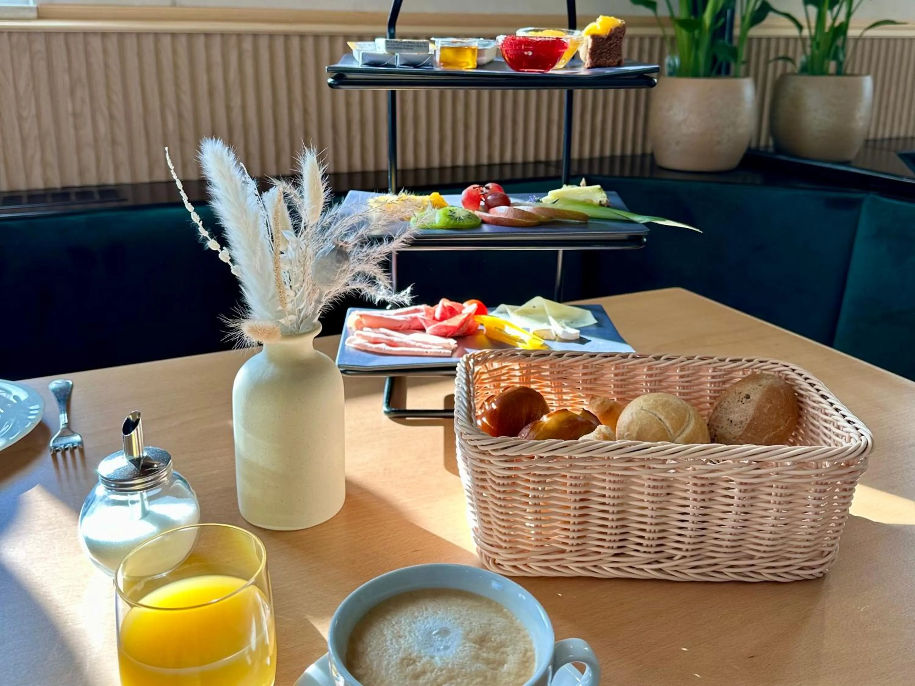 Food and drinks in Altes Rathaus am Elz Garten