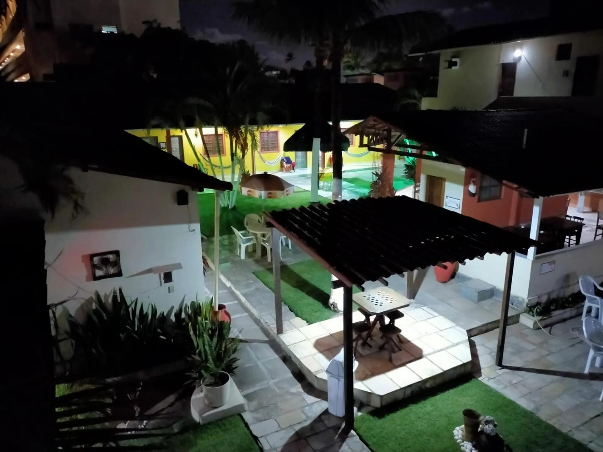 Property building in POUSADA BORE KOKO