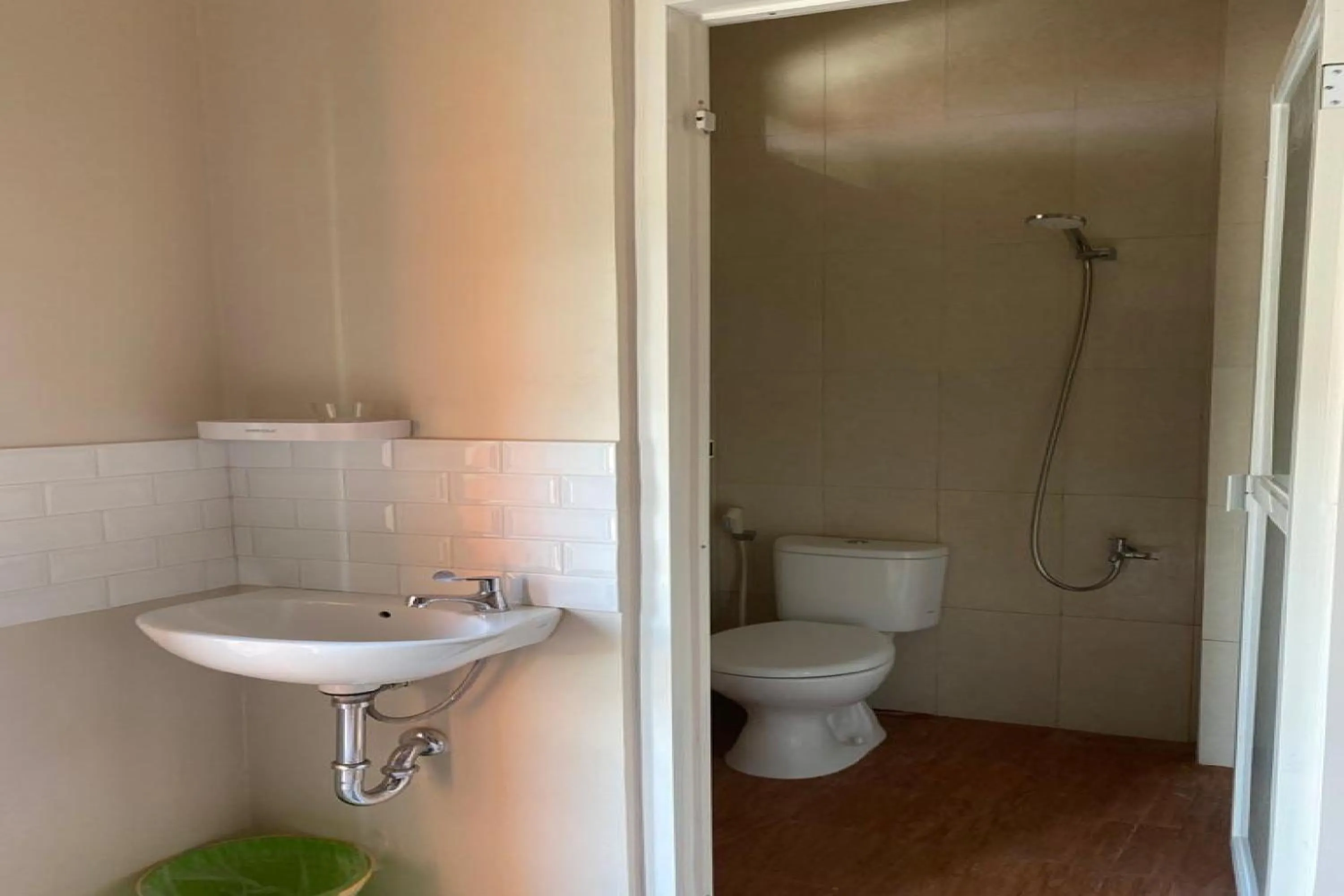 Bathroom in Nietsa Guest House Palu RedPartner