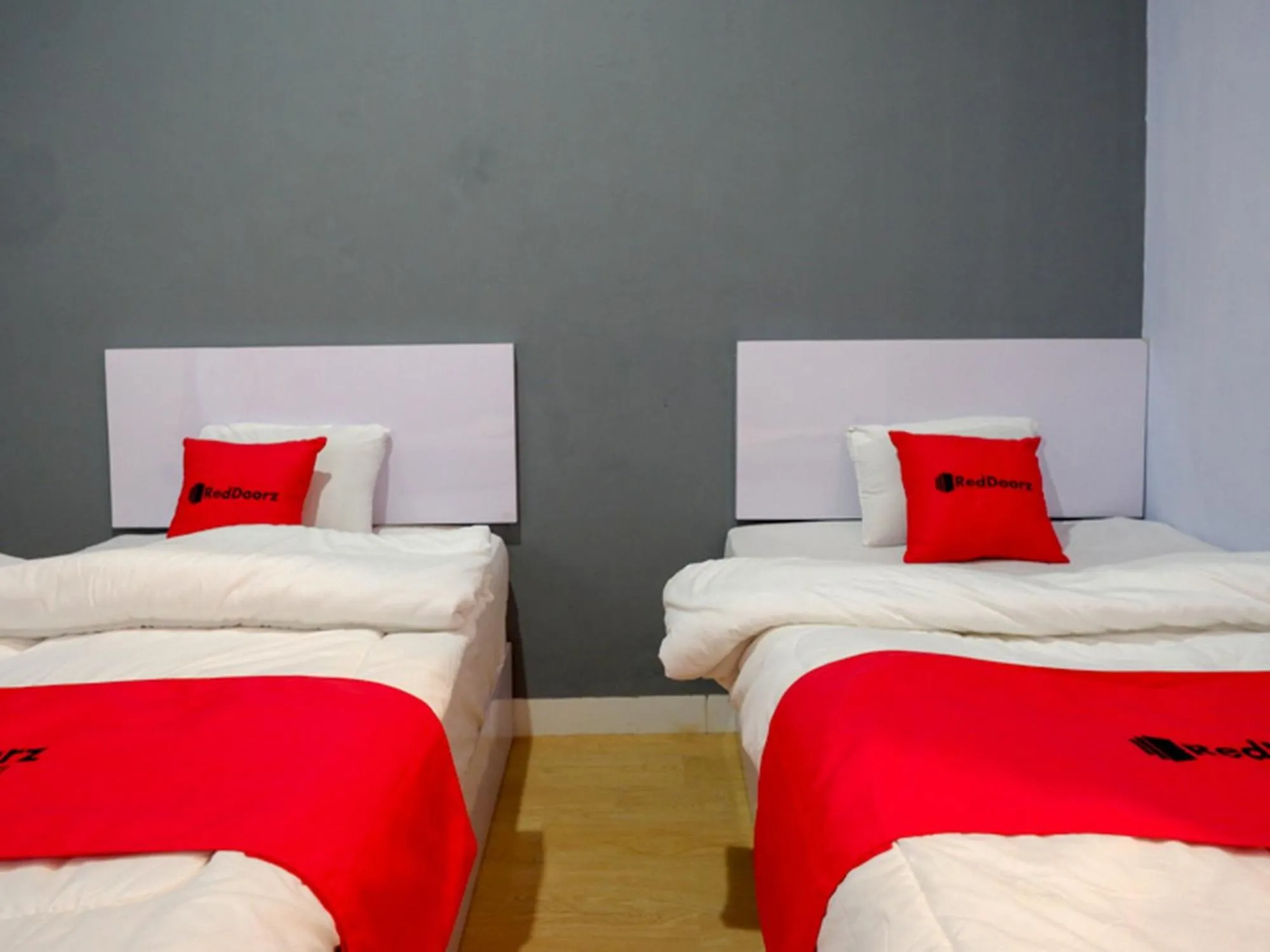 Bed in RedDoorz near Pasar Batang