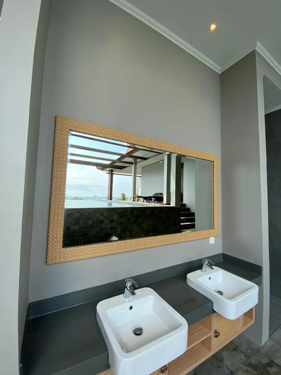 Swimming pool in Kayangan Boutique Hotel