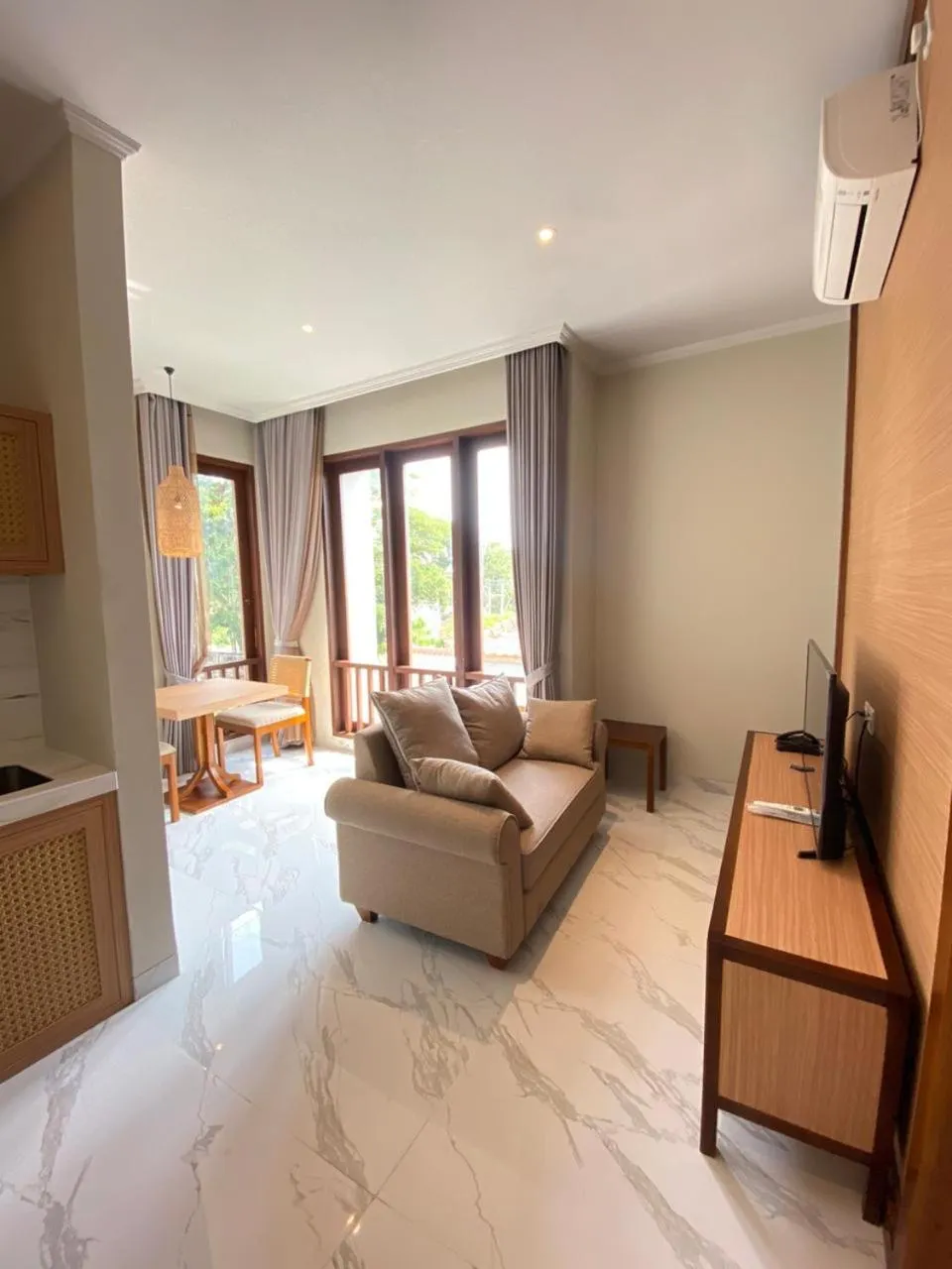 Property building in Kayangan Boutique Hotel