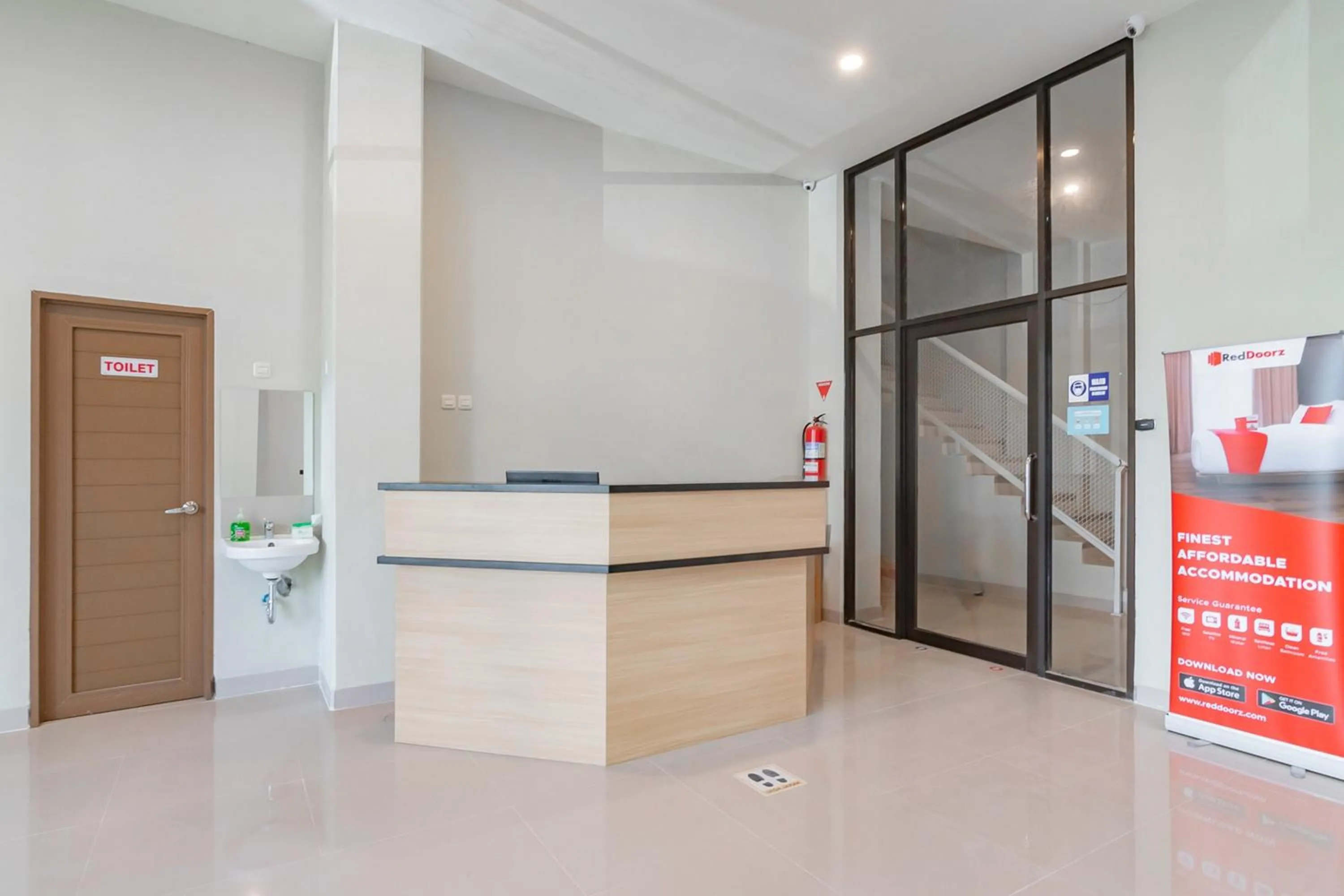 Lobby or reception in RedDoorz Plus @ Karapitan Street