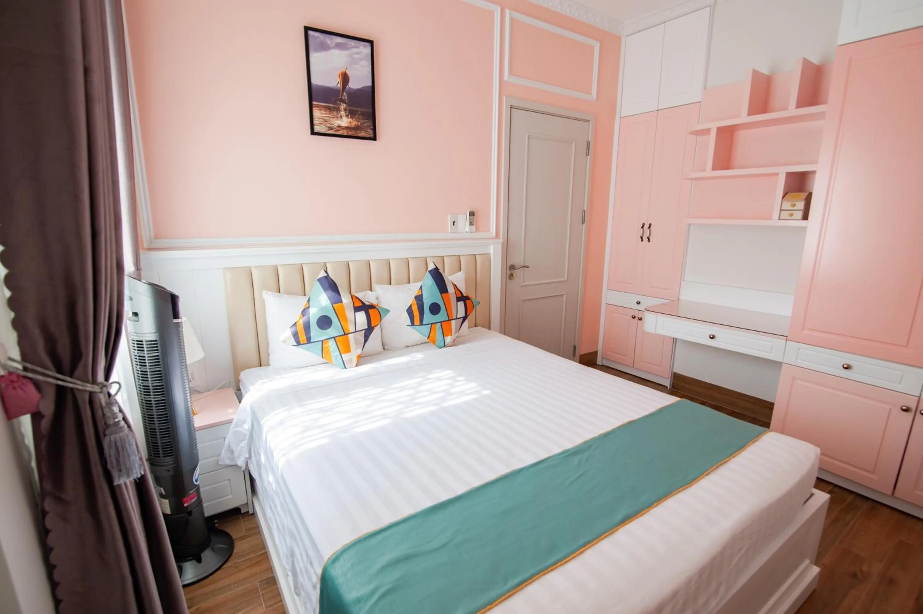 Bedroom, Bed in The View Hotel