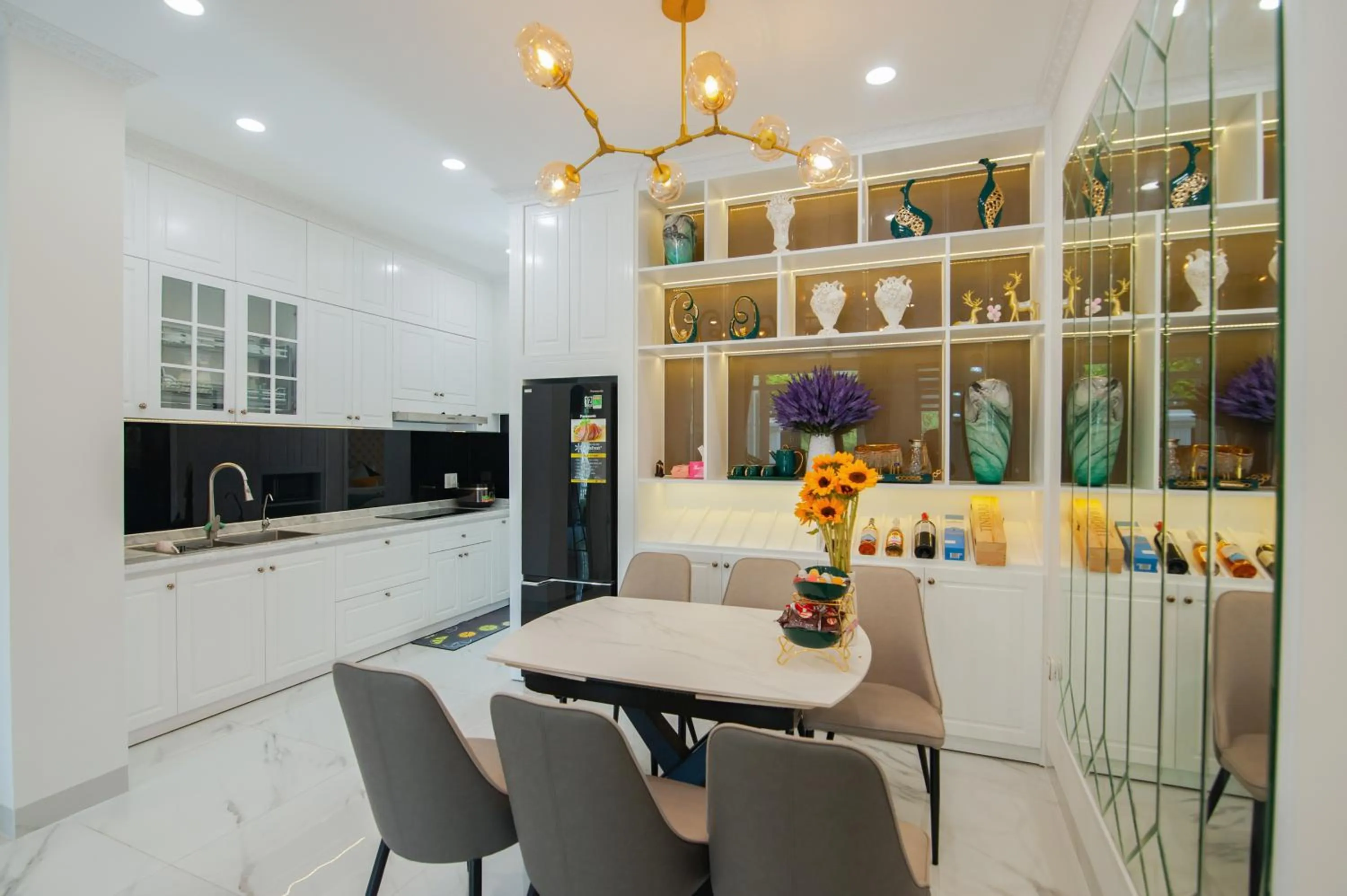 Dining area in The View Hotel
