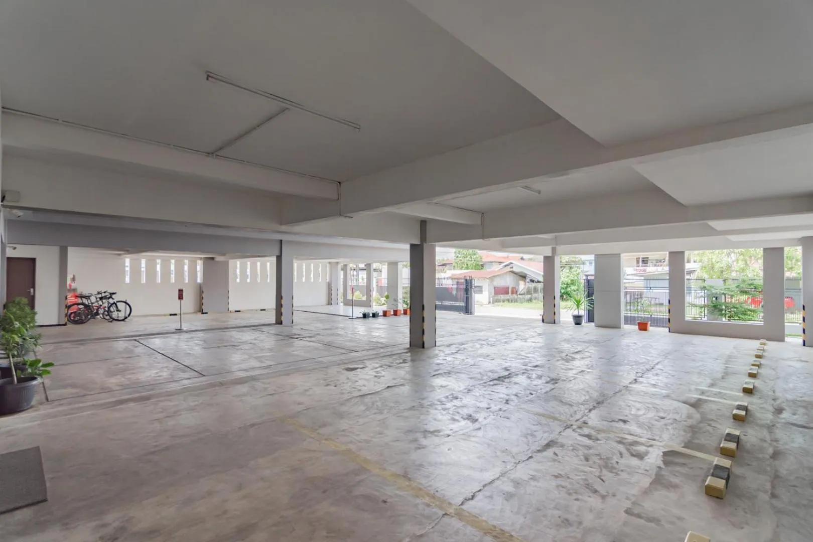 RedDoorz Syariah Plus near Tanjungpura University 2 Pontianak