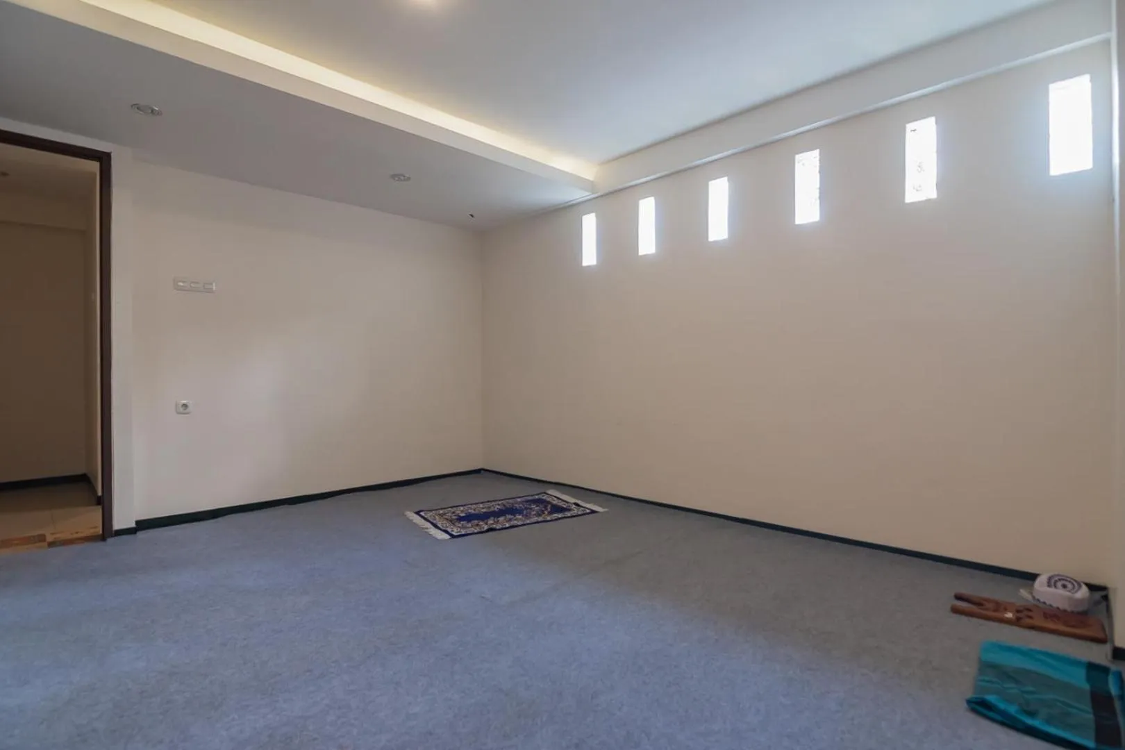 RedDoorz Syariah Plus near Tanjungpura University 2 Pontianak