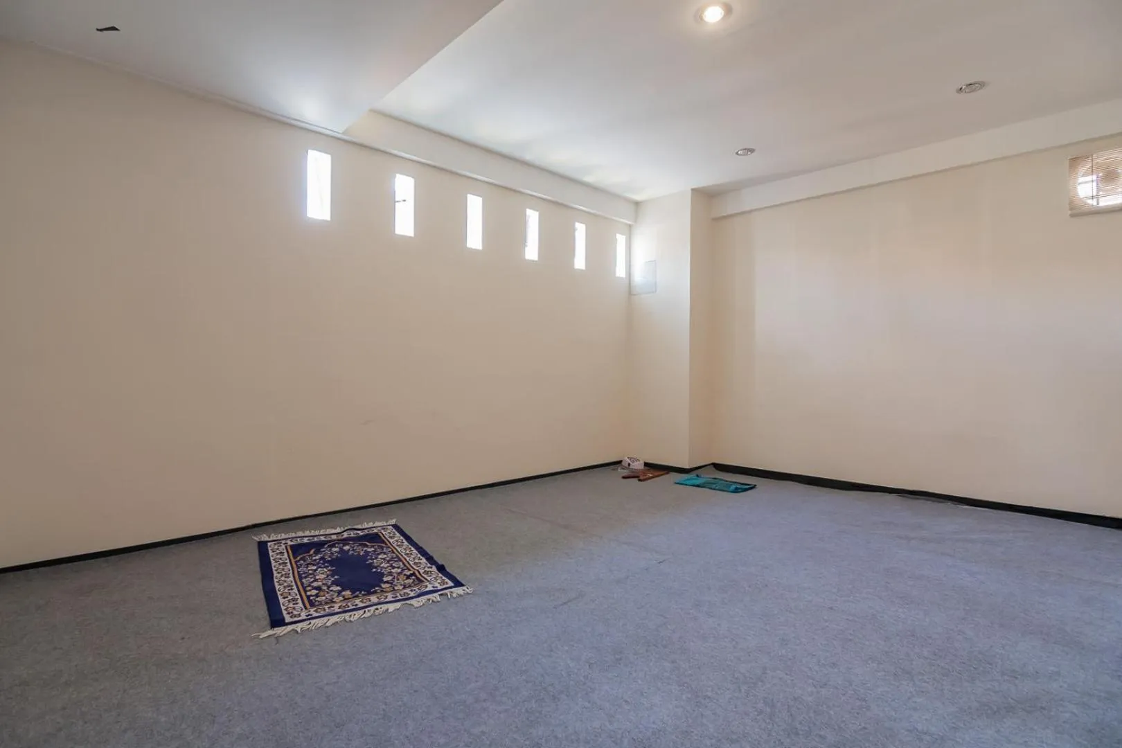 RedDoorz Syariah Plus near Tanjungpura University 2 Pontianak