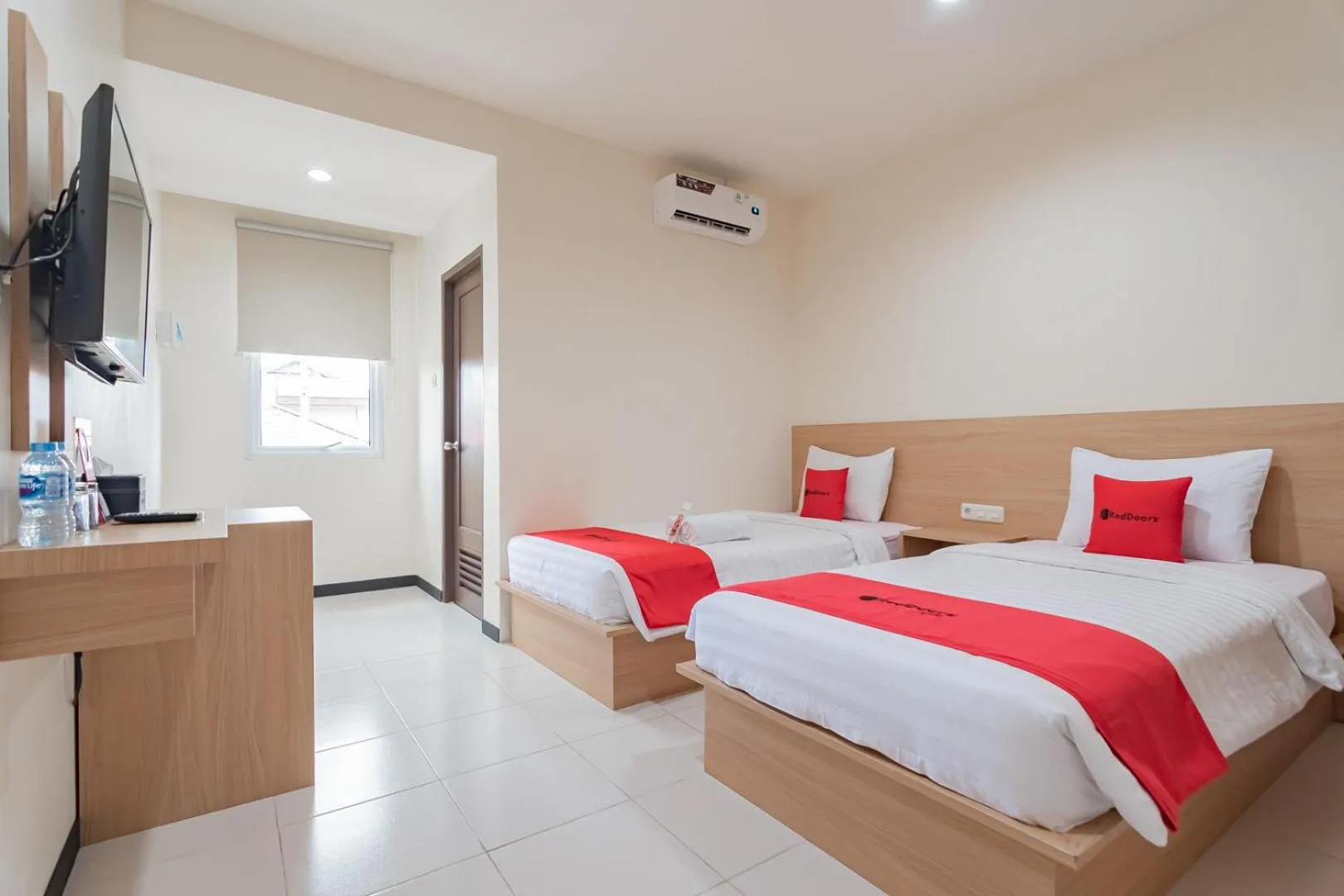 Bed in RedDoorz Syariah Plus near Tanjungpura University 2 Pontianak