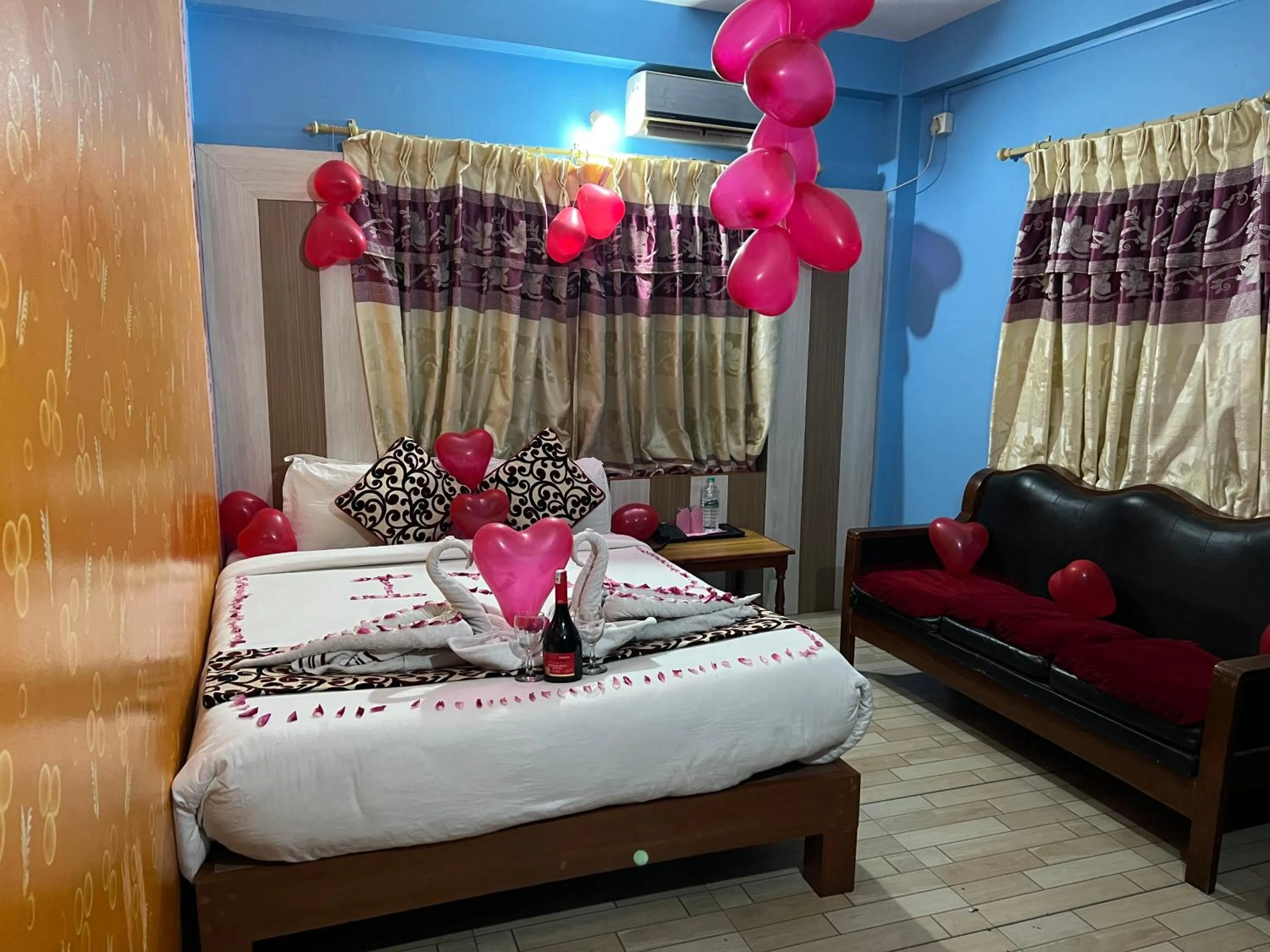 Bed in Hotel Middle Point Pvt Ltd
