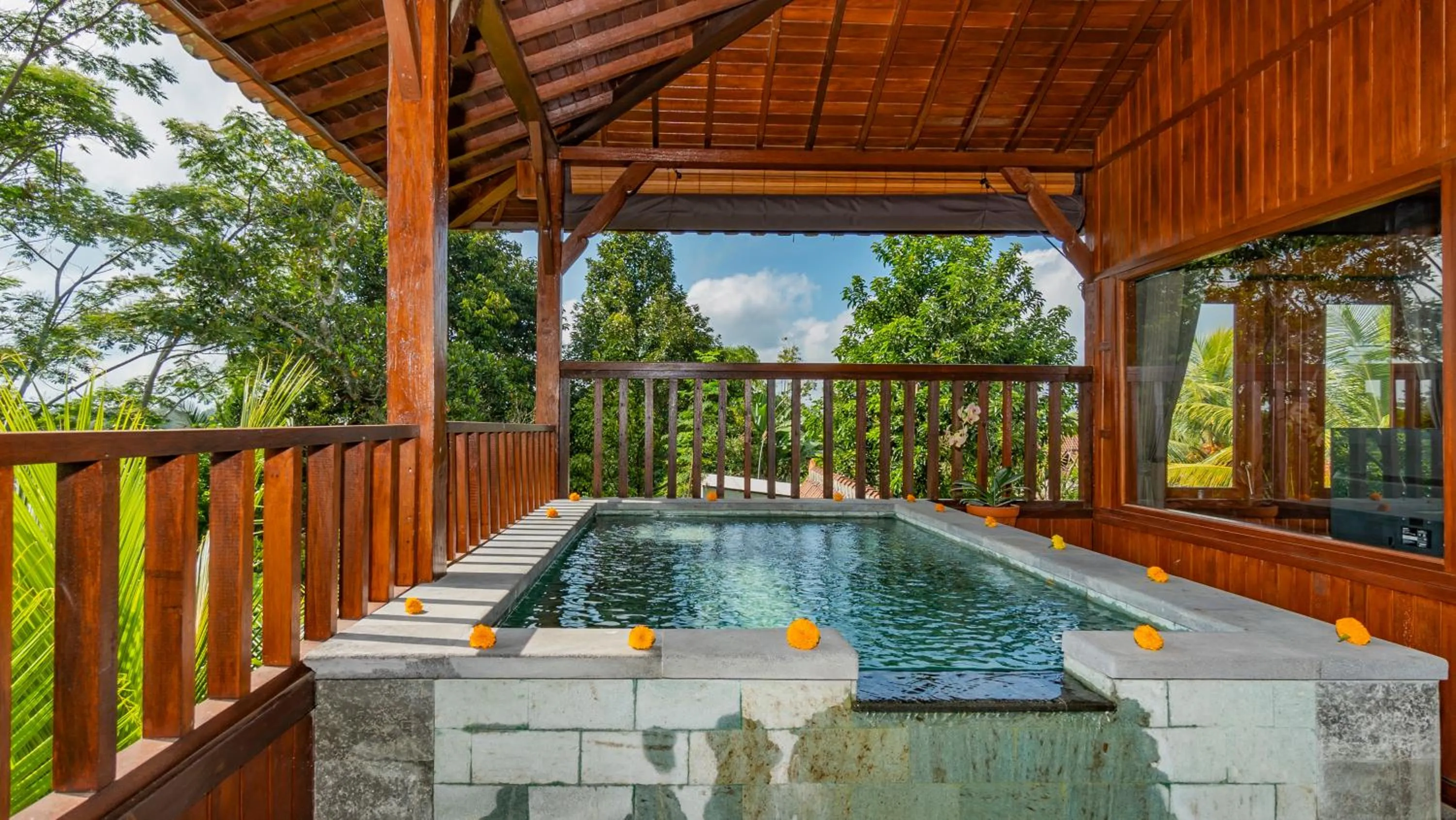 Swimming pool in Magatama Villa by Mahaputra