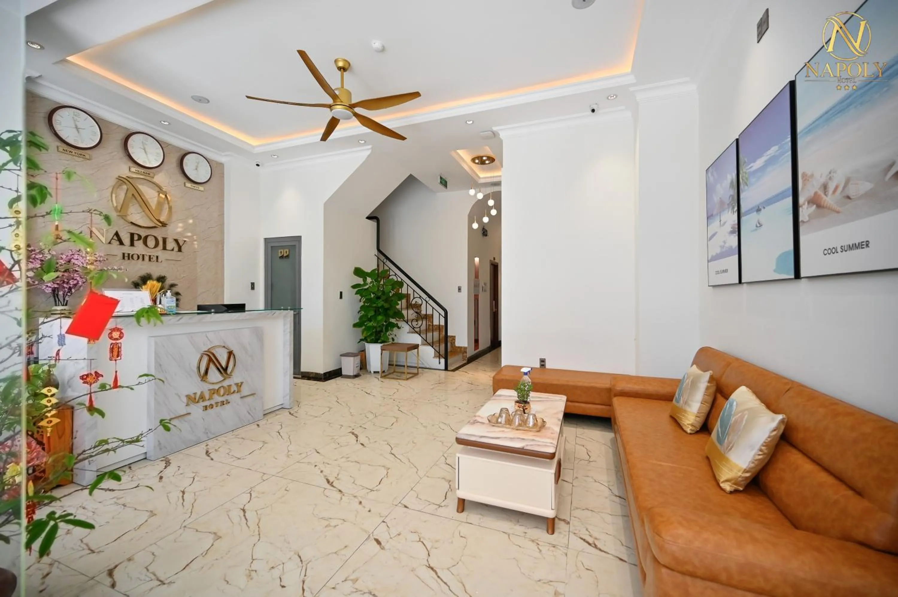 Living room in Napoly Hotel