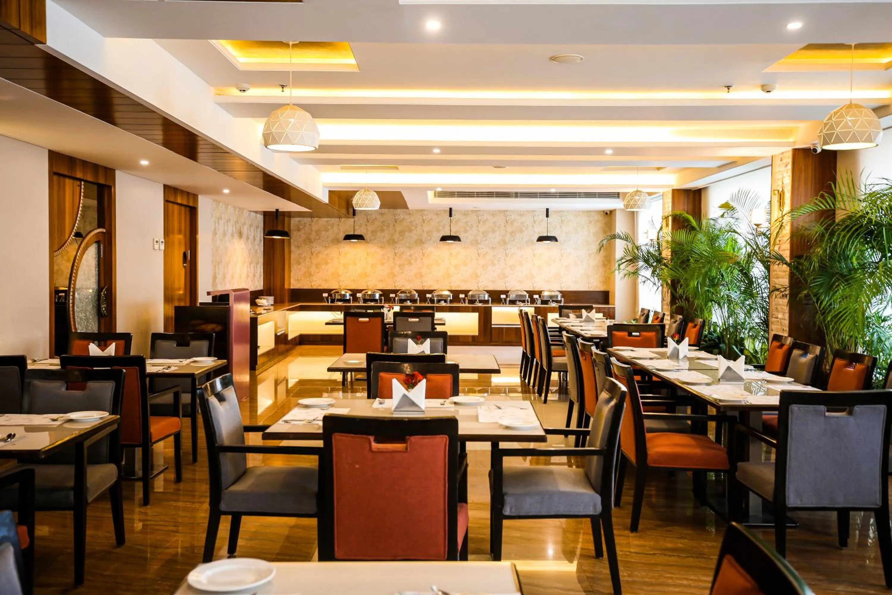 Restaurant/places to eat in Pristine Hotel, Varanasi