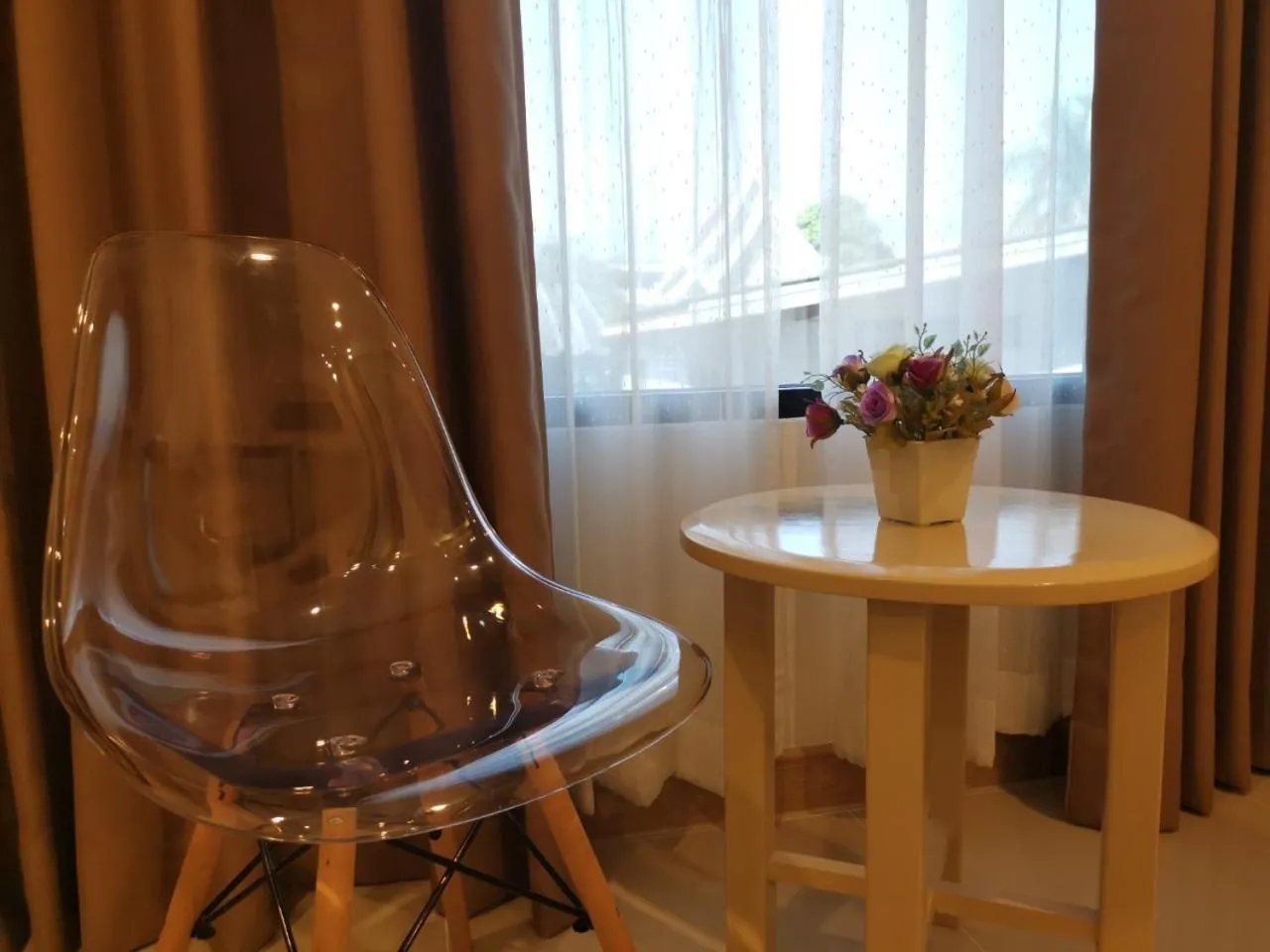 Seating area in Malee Hotel