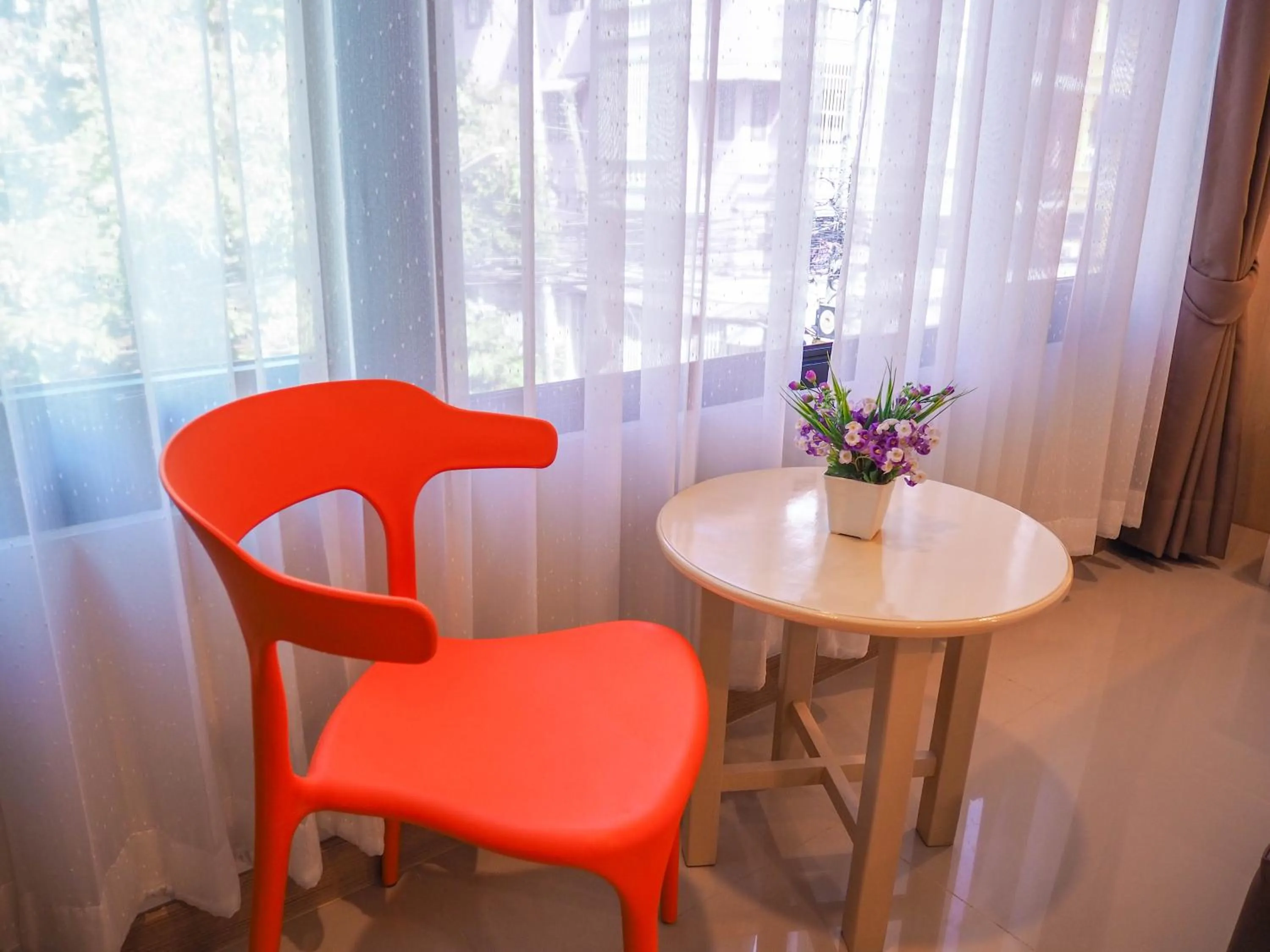 Seating area in Malee Hotel