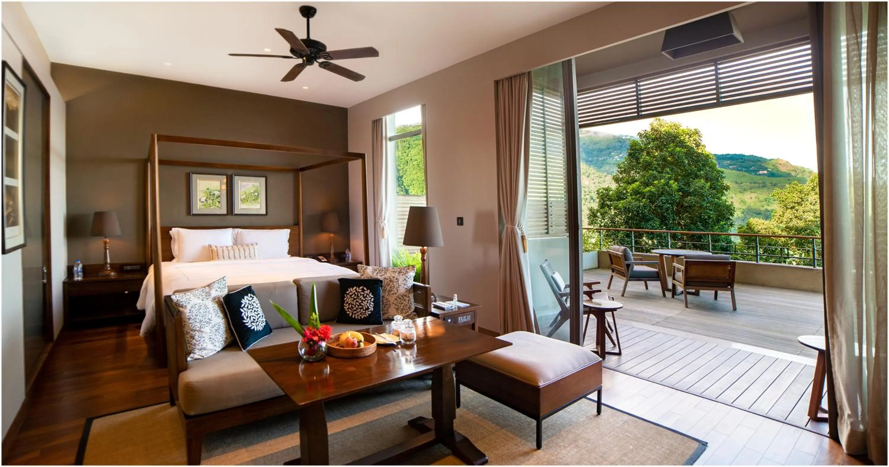 Bedroom, Bed in Taj Chia Kutir Resort & Spa Darjeeling