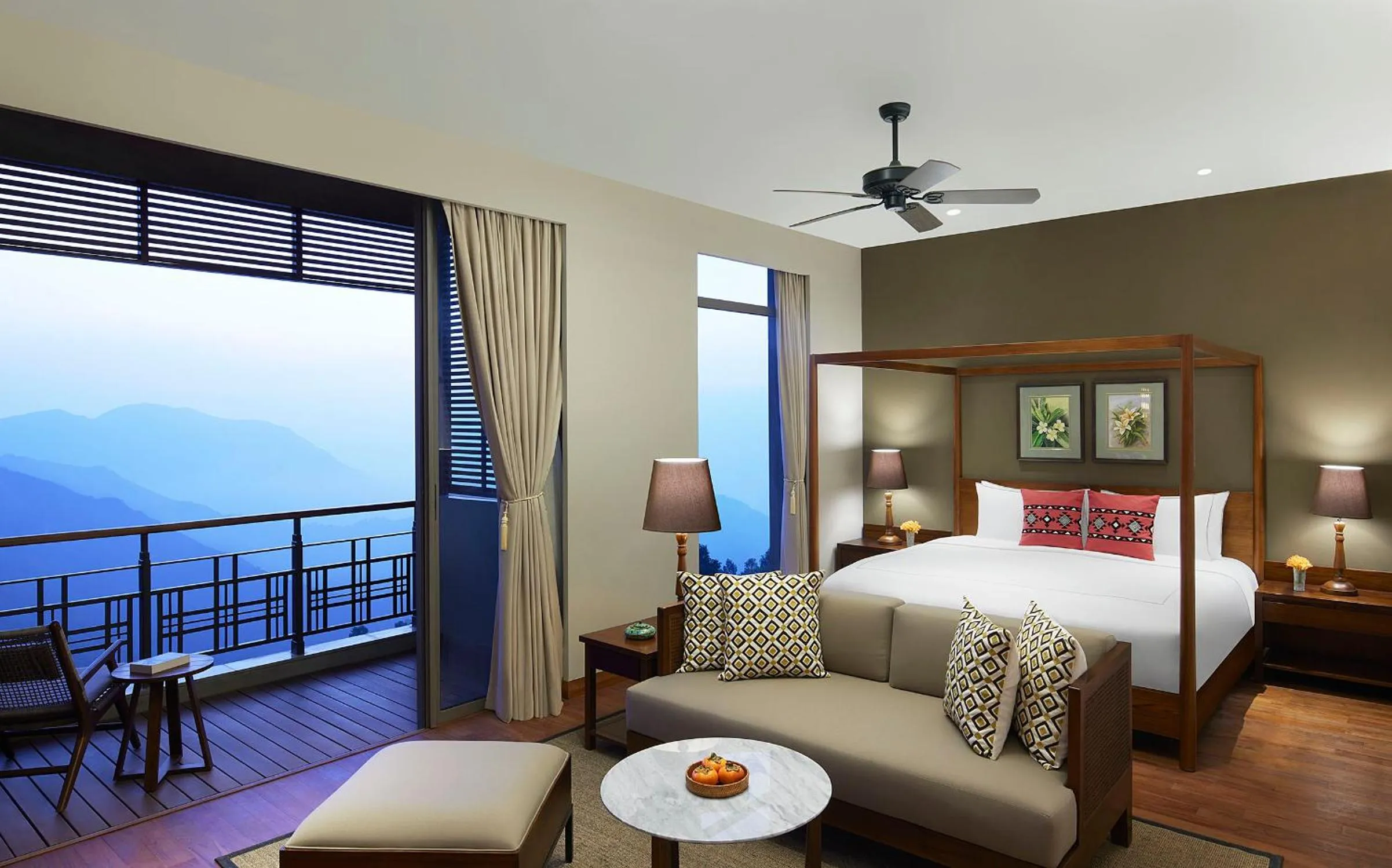 Bed in Taj Chia Kutir Resort & Spa Darjeeling