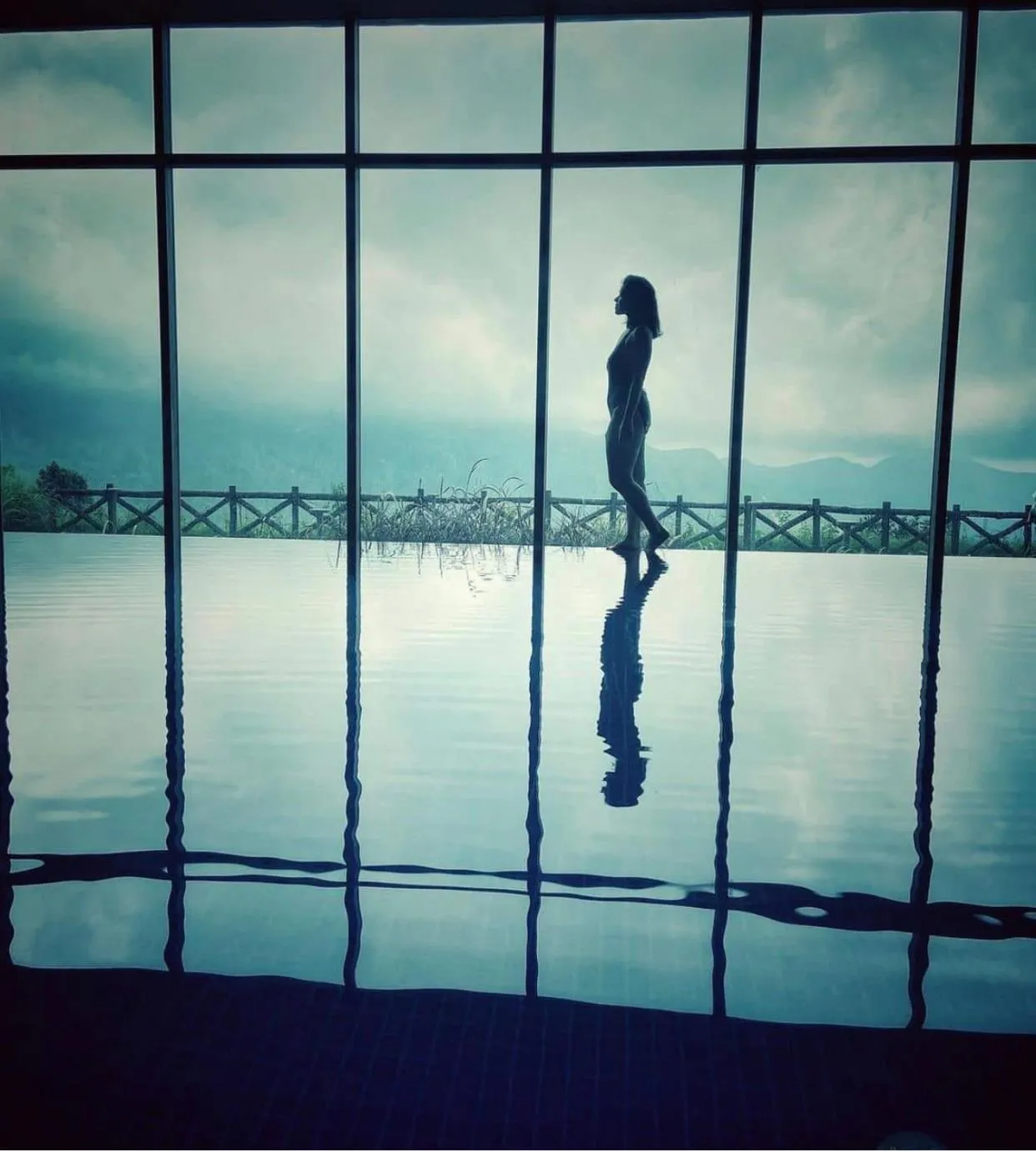 Swimming pool in Taj Chia Kutir Resort & Spa Darjeeling