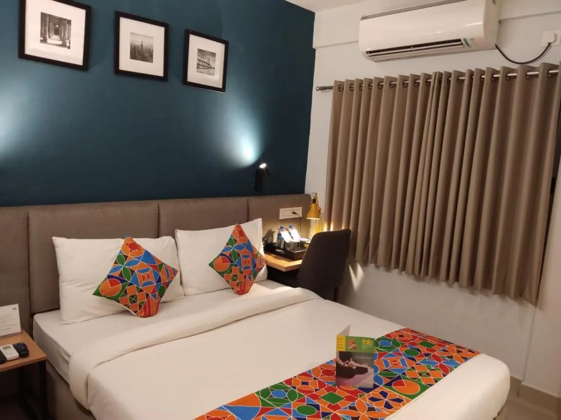 Bed in Hotel Mayfair Tower