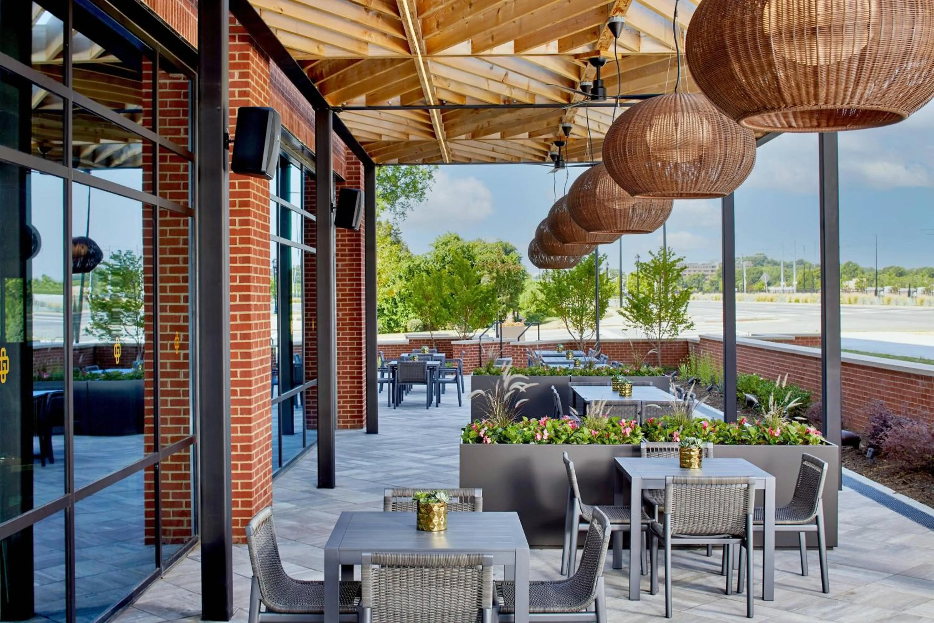 Restaurant/places to eat in UNC Charlotte Marriott Hotel & Conference Center