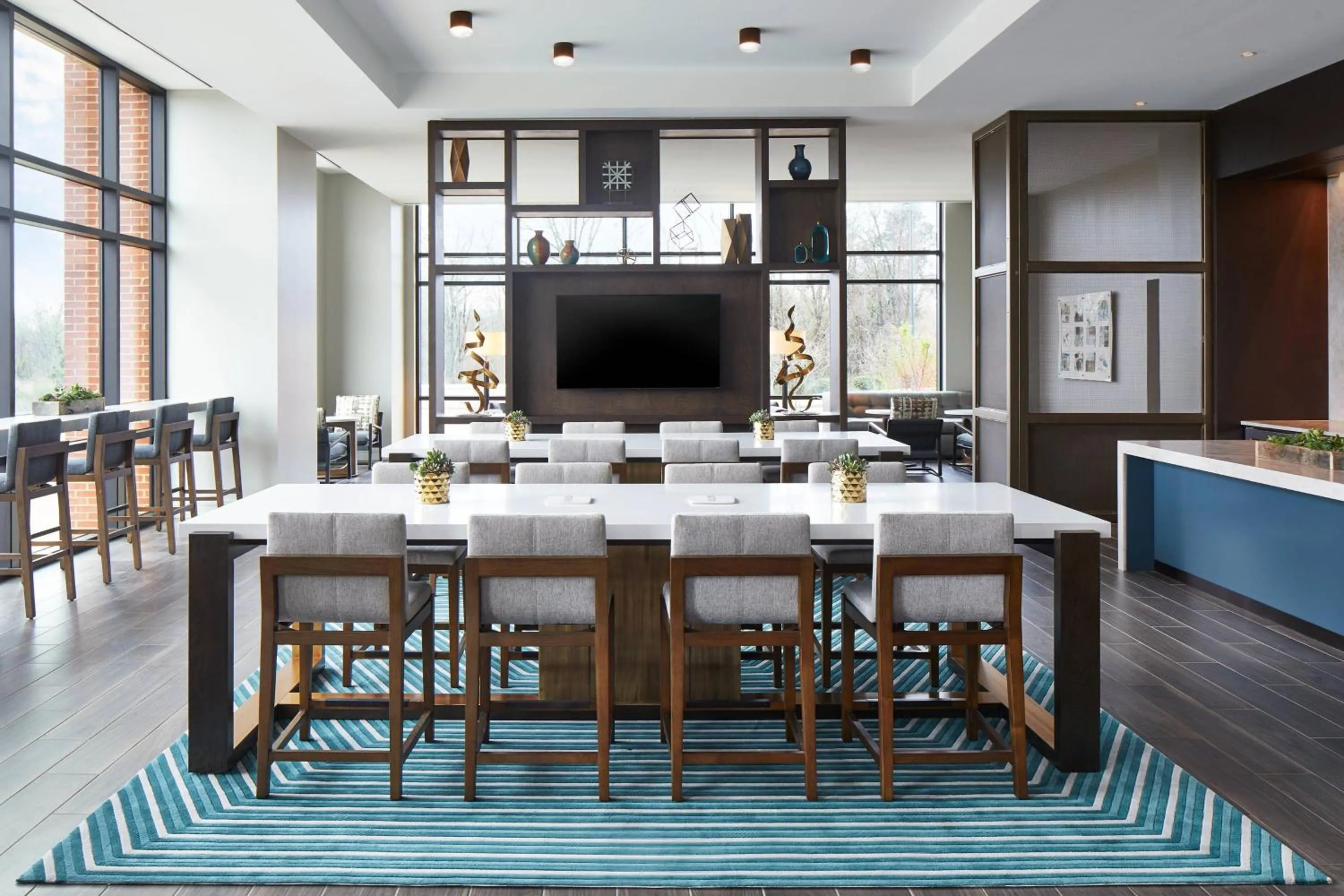 Lounge or bar in UNC Charlotte Marriott Hotel & Conference Center