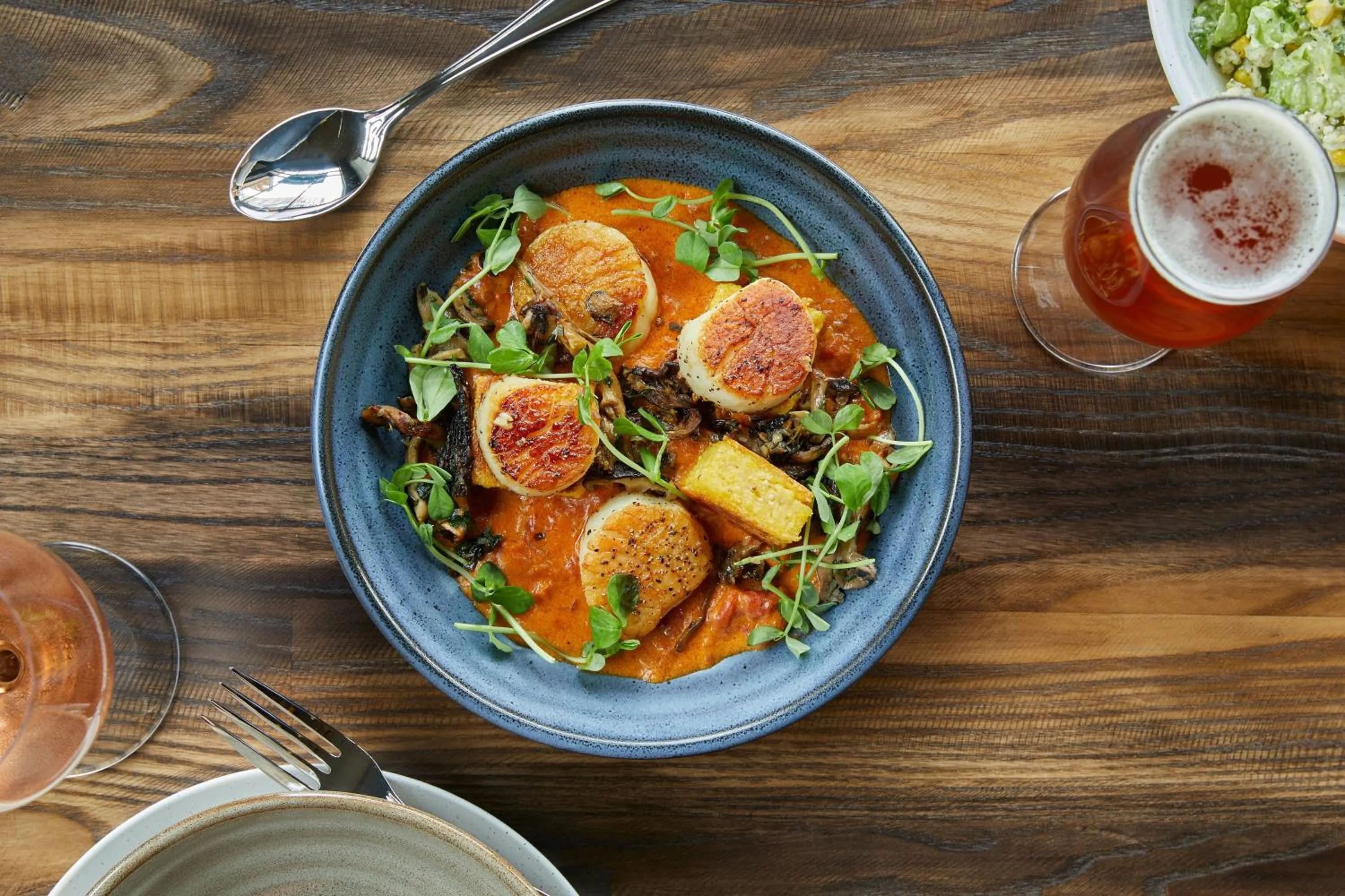 Restaurant/places to eat in UNC Charlotte Marriott Hotel & Conference Center