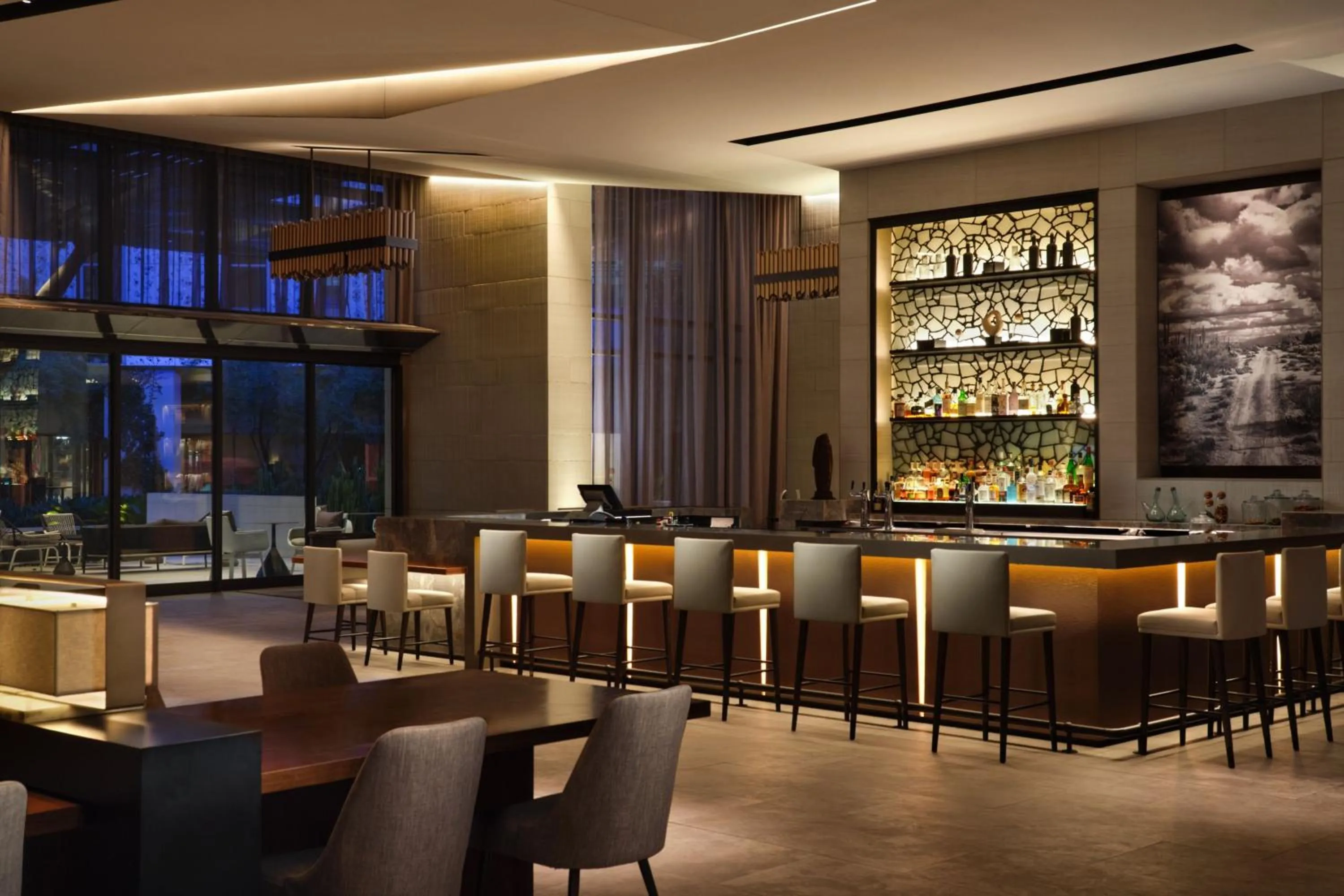 Lounge or bar in AC Hotel by Marriott Phoenix Downtown
