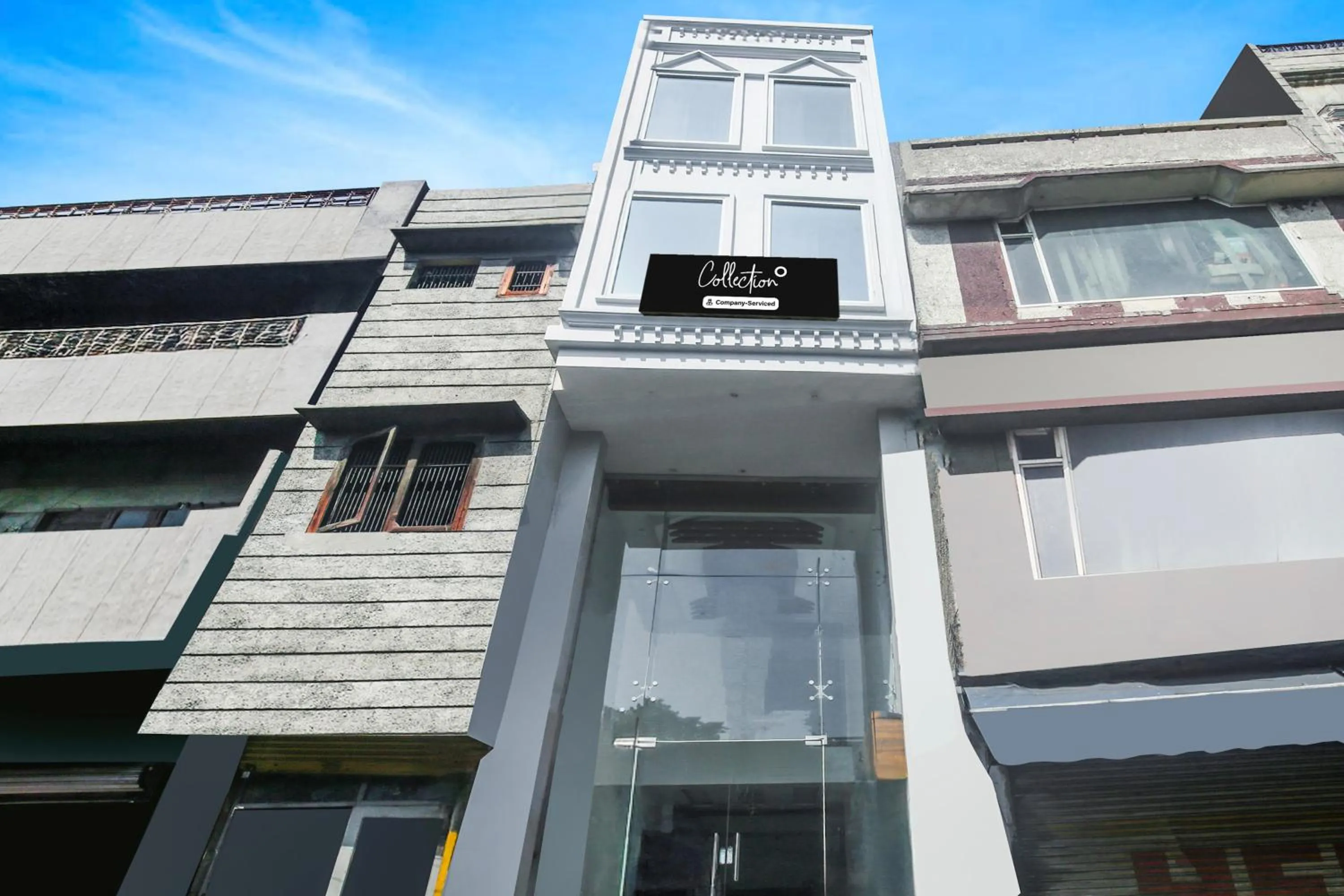 Facade/entrance in Super Collection O Amritsar Near Railway Station