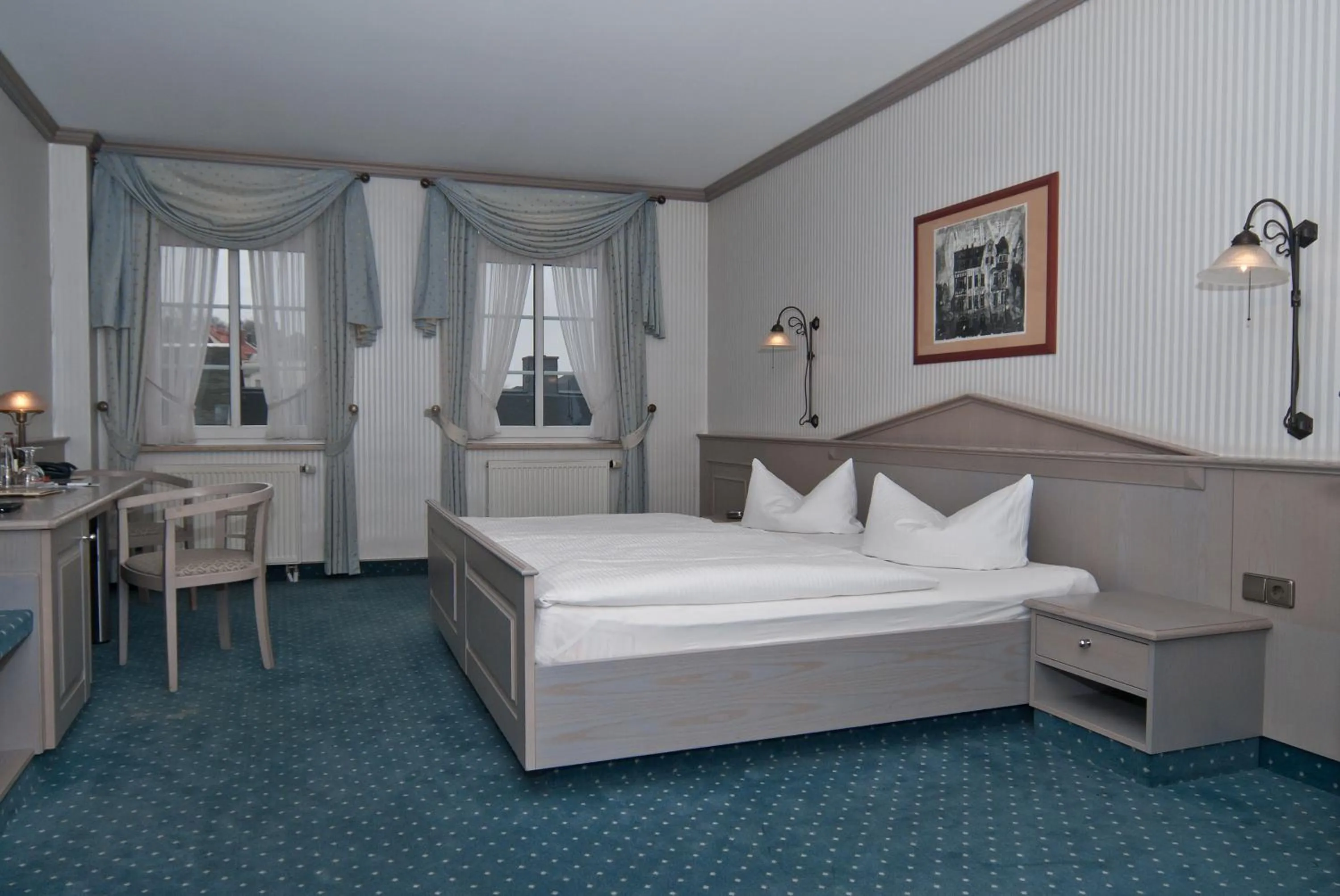 Decorative detail, Bed in Hotel DREI SCHWANEN - Ristorante Due Fratelli