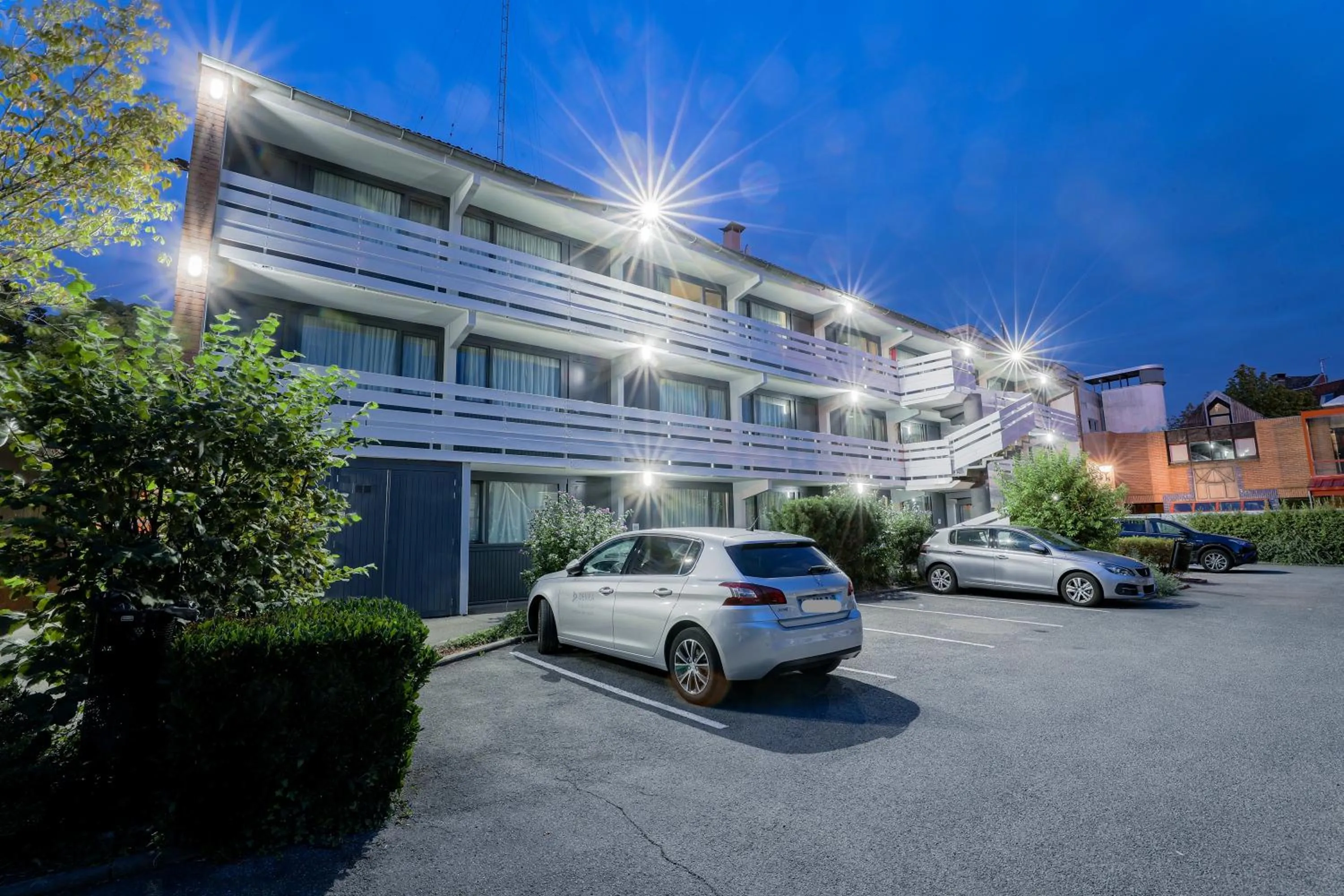 Property building in Hotel RBX - Roubaix Centre