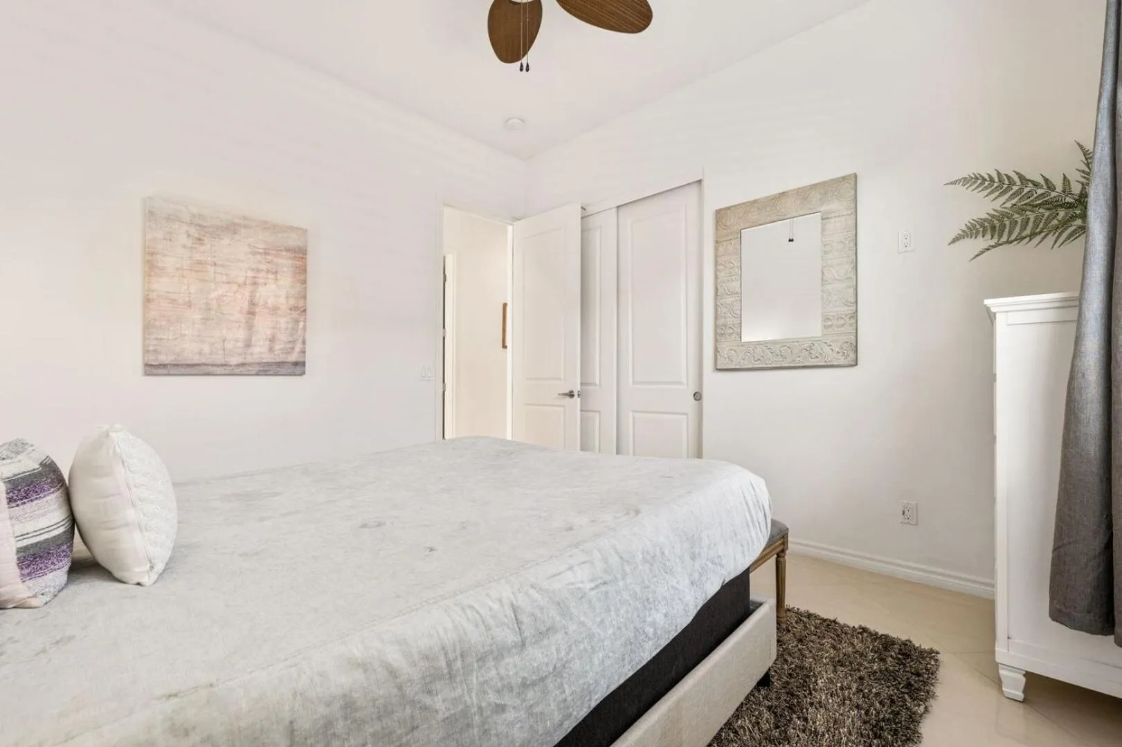 Bed in Villa Nagashima Beautiful Luxury Villa