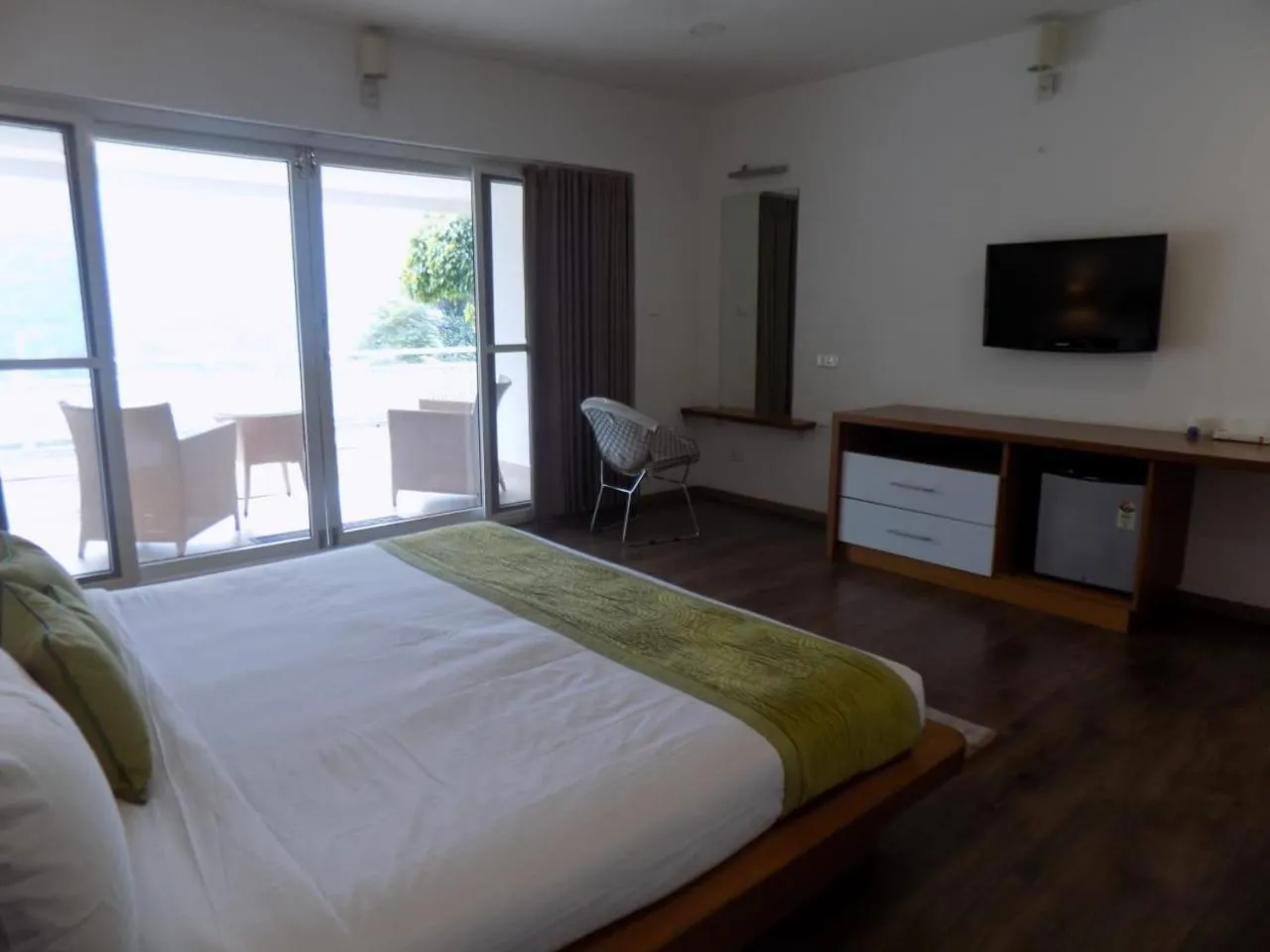 Bedroom, Bed in SWISS COUNTY