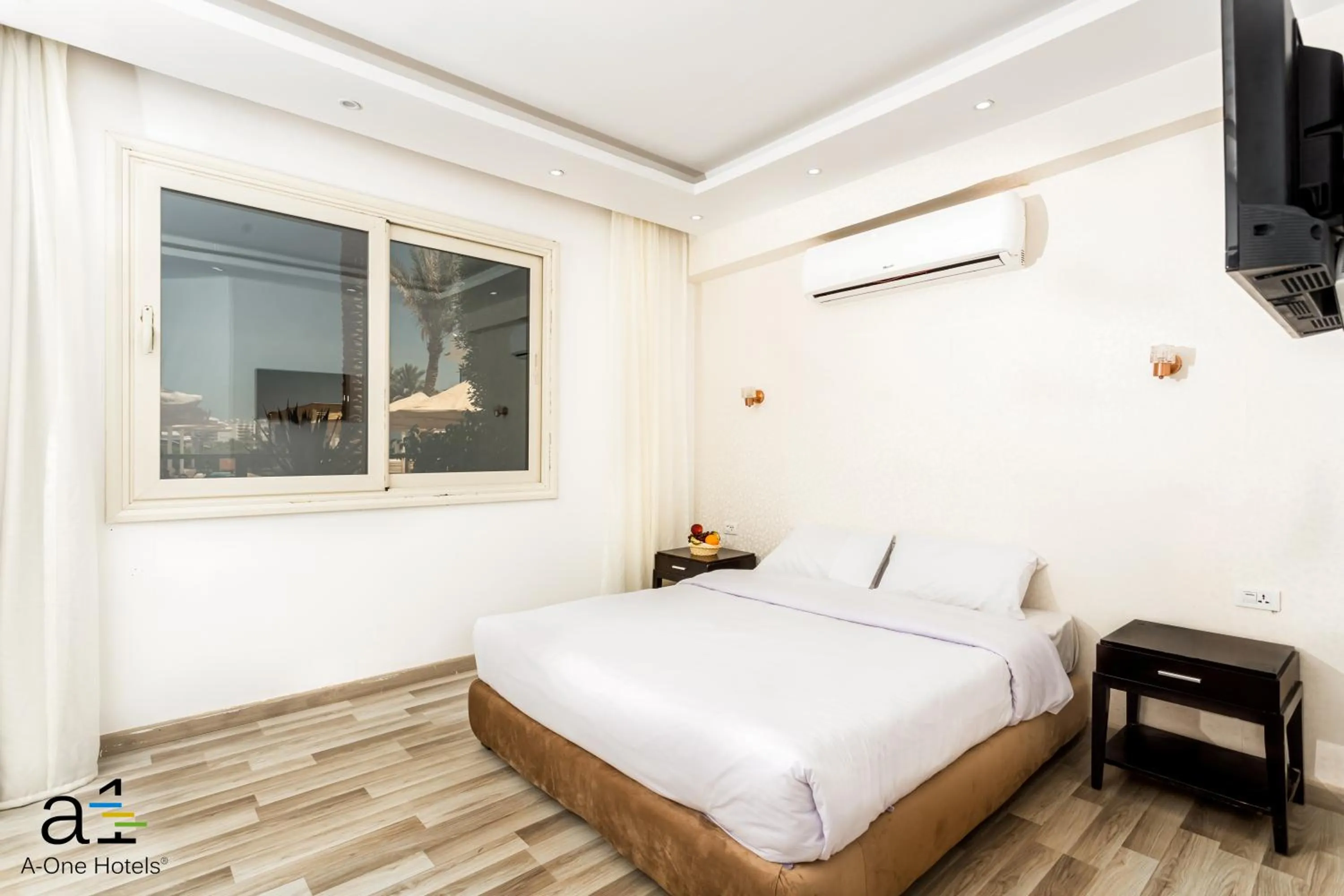 La Rosa Waves Beach - Couple & Families Only